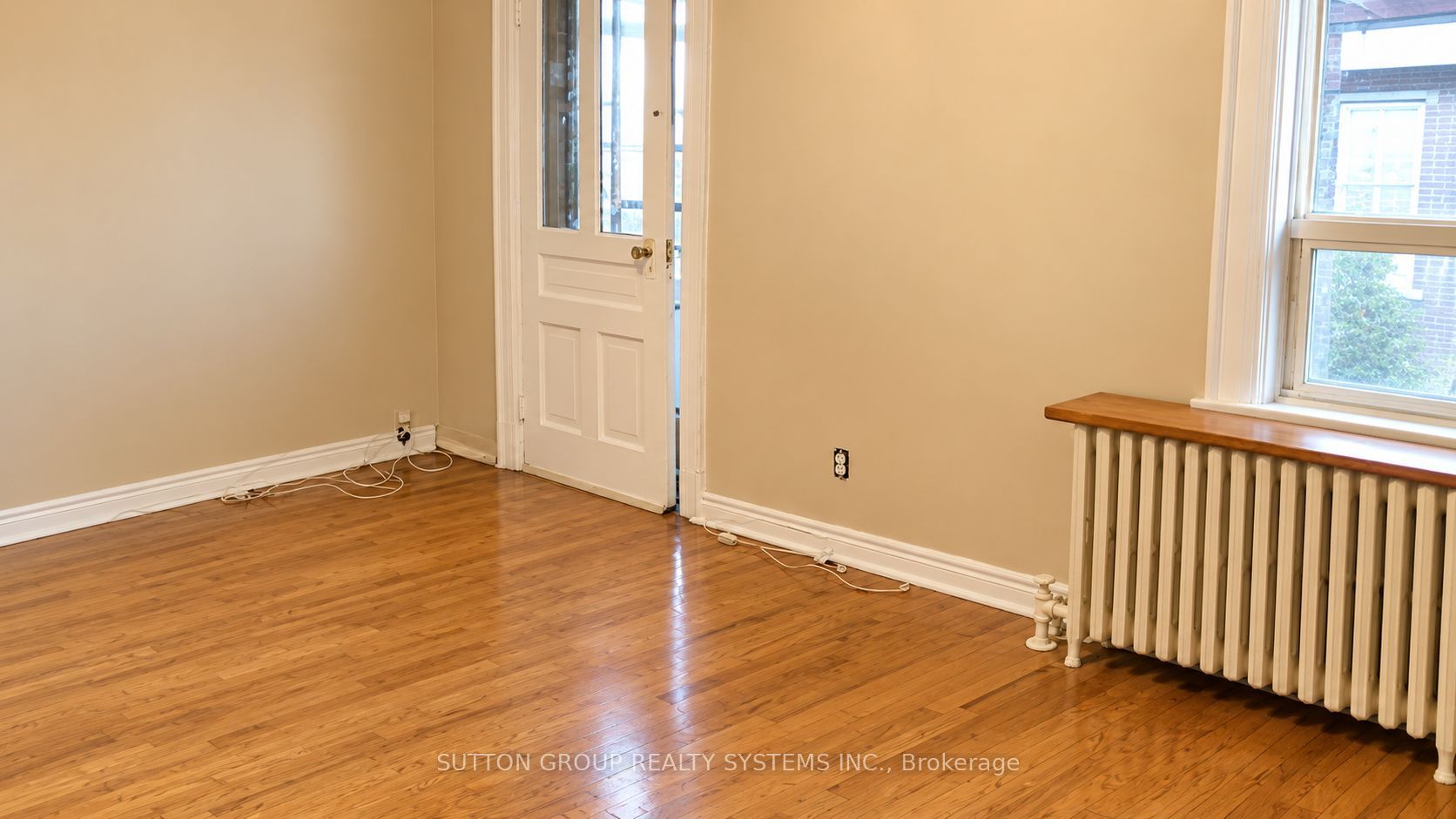 1139 Dovercourt Road Property Photo 3