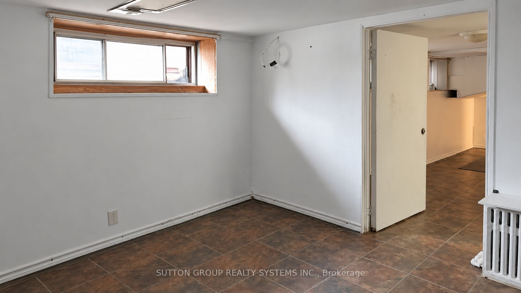 1139 Dovercourt Road Property Photo 8