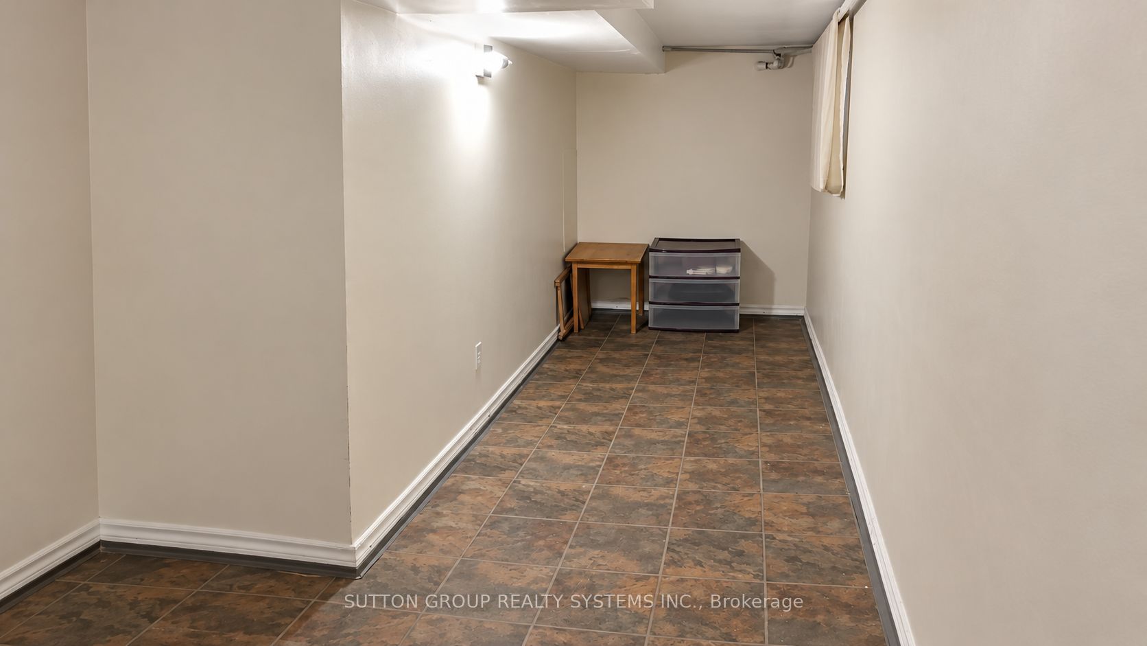 1139 Dovercourt Road Property Photo 12