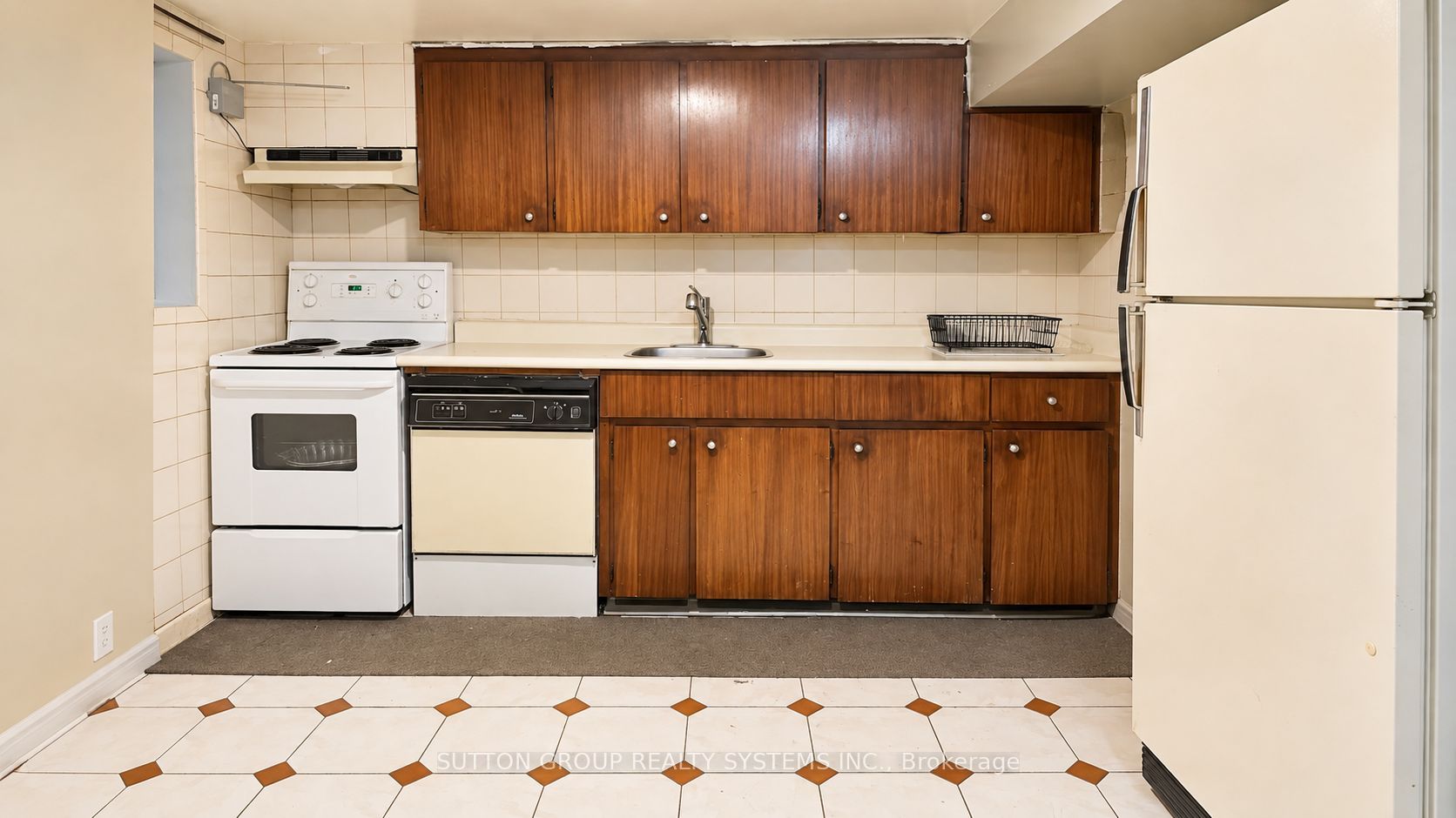 1139 Dovercourt Road Property Photo 13