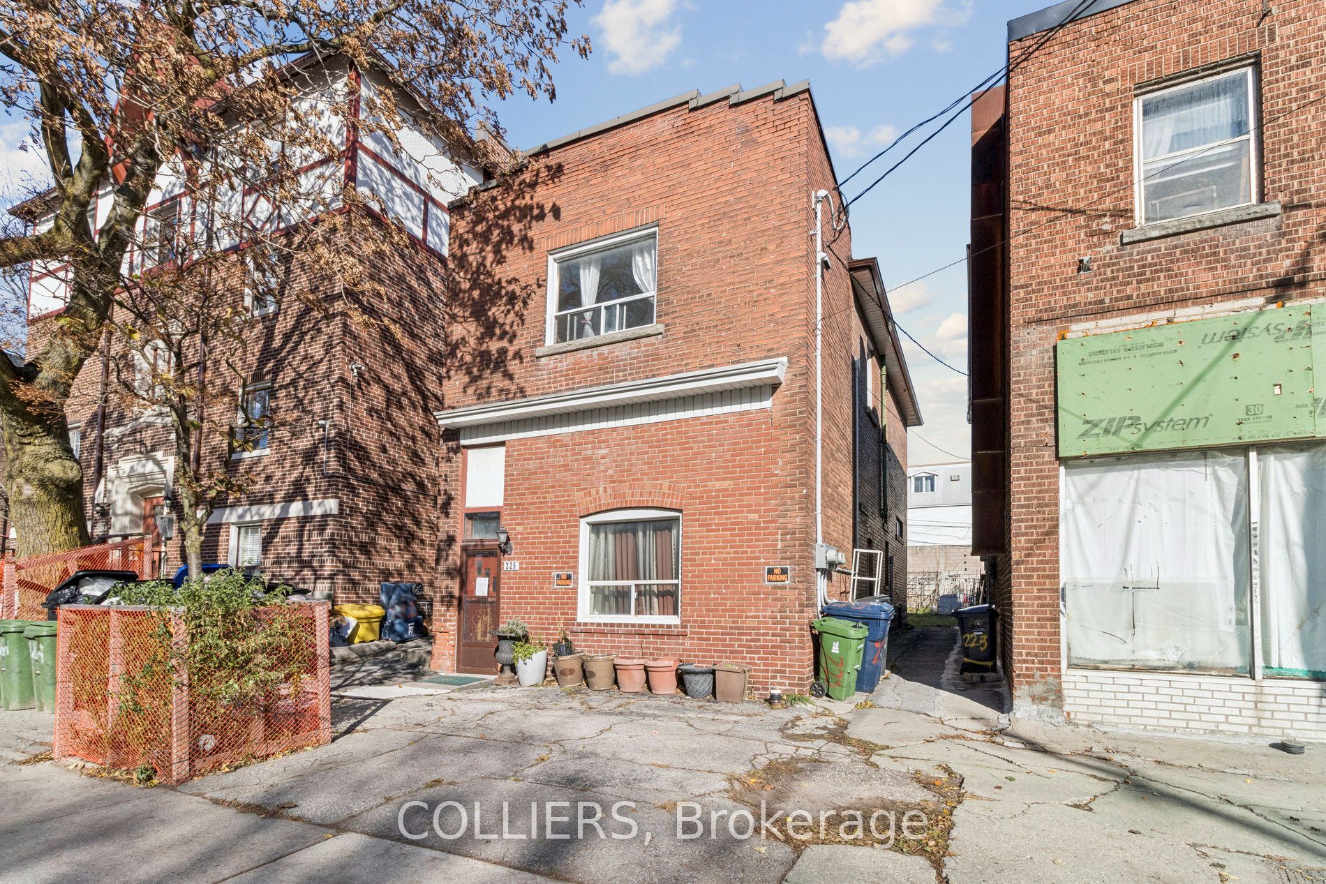 225 Vaughan Road Property Photo 3