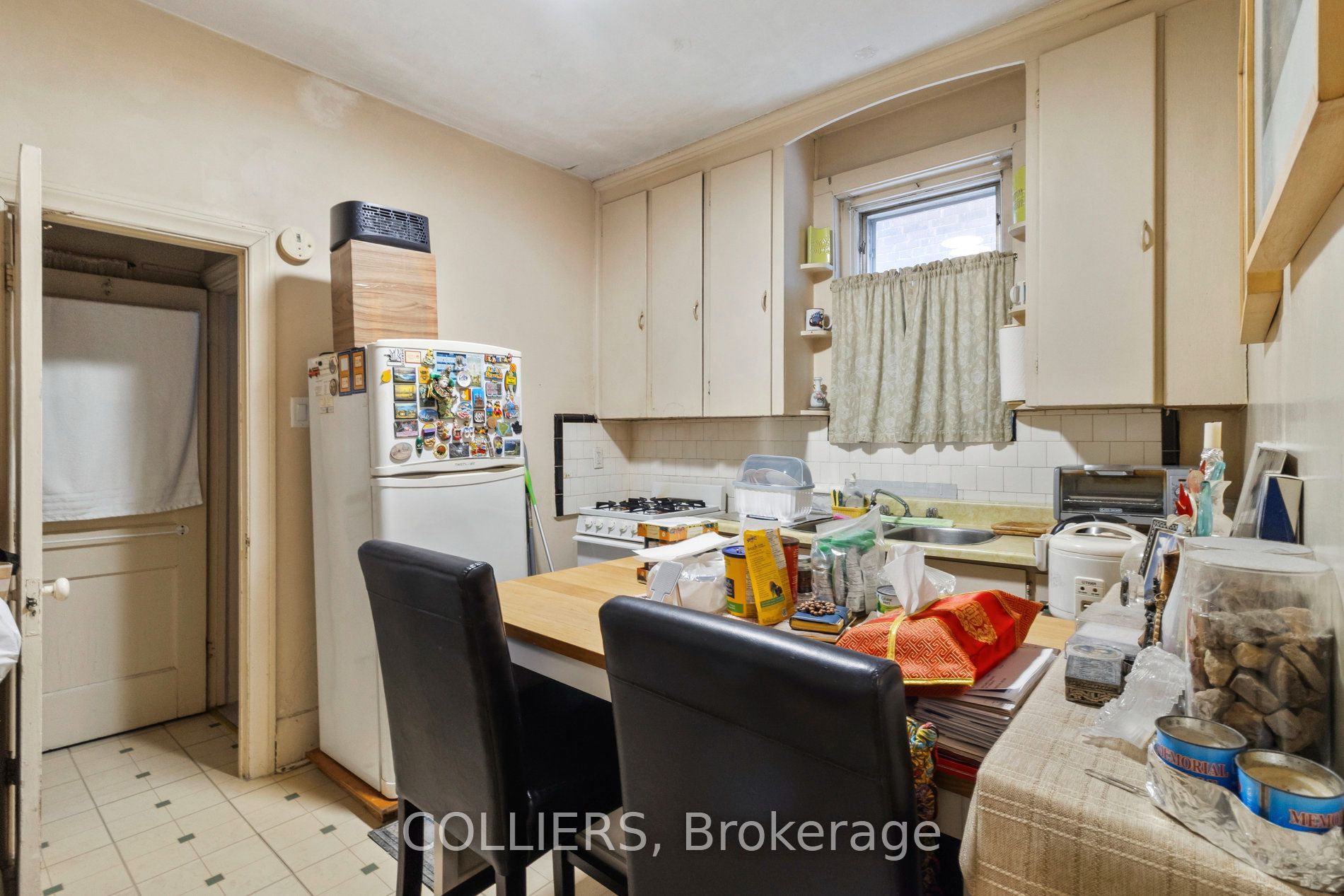 225 Vaughan Road Property Photo 12