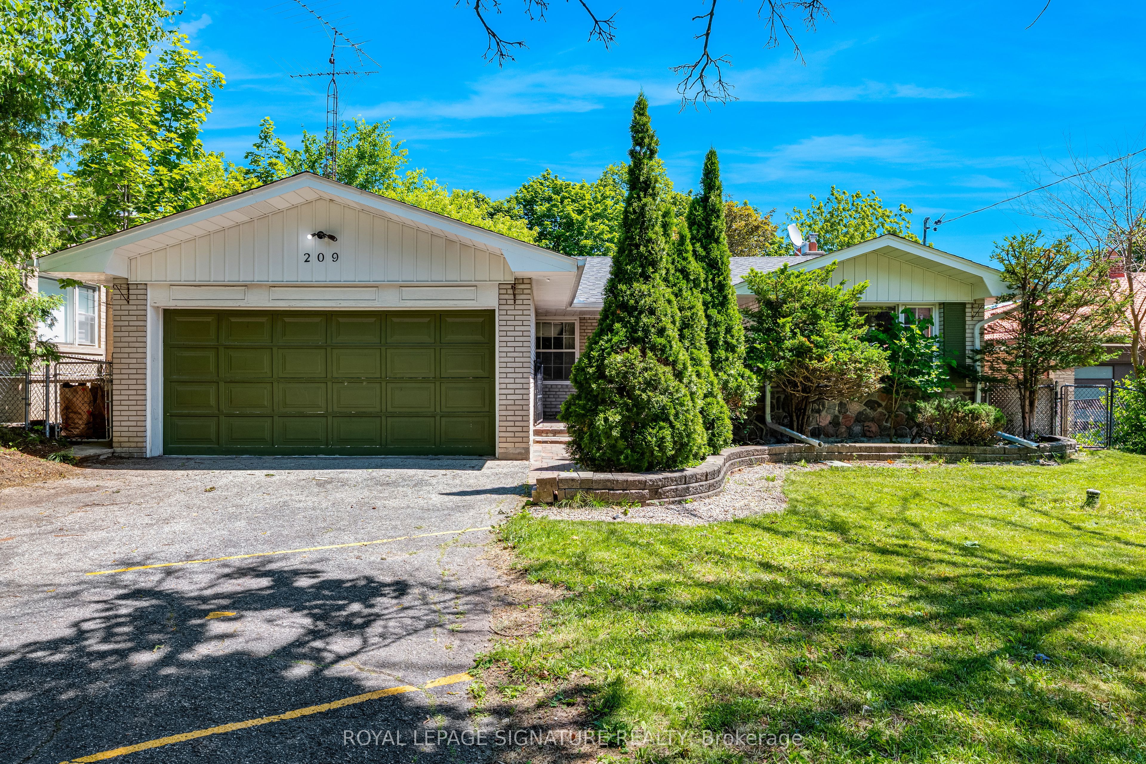 209 Burbank Drive Property Photo 8
