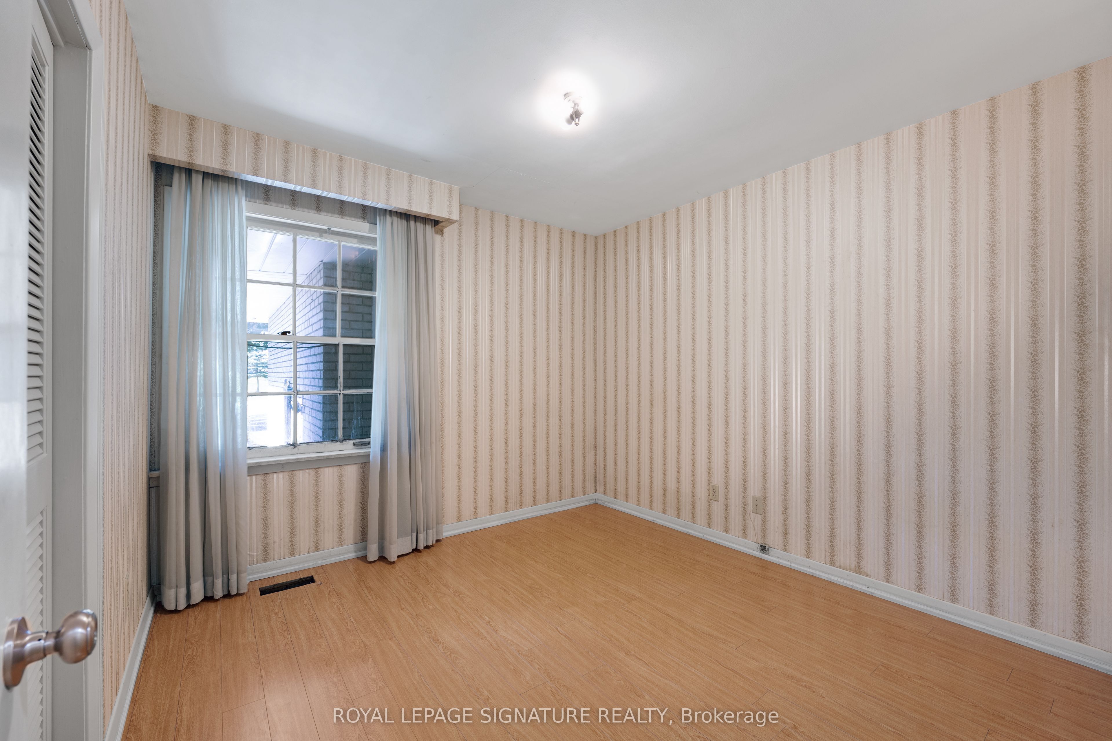 209 Burbank Drive Property Photo 21