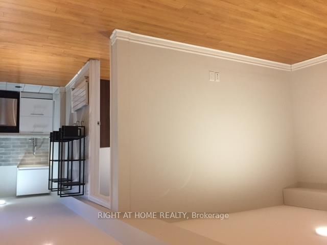 C13753064 Property Photo 7