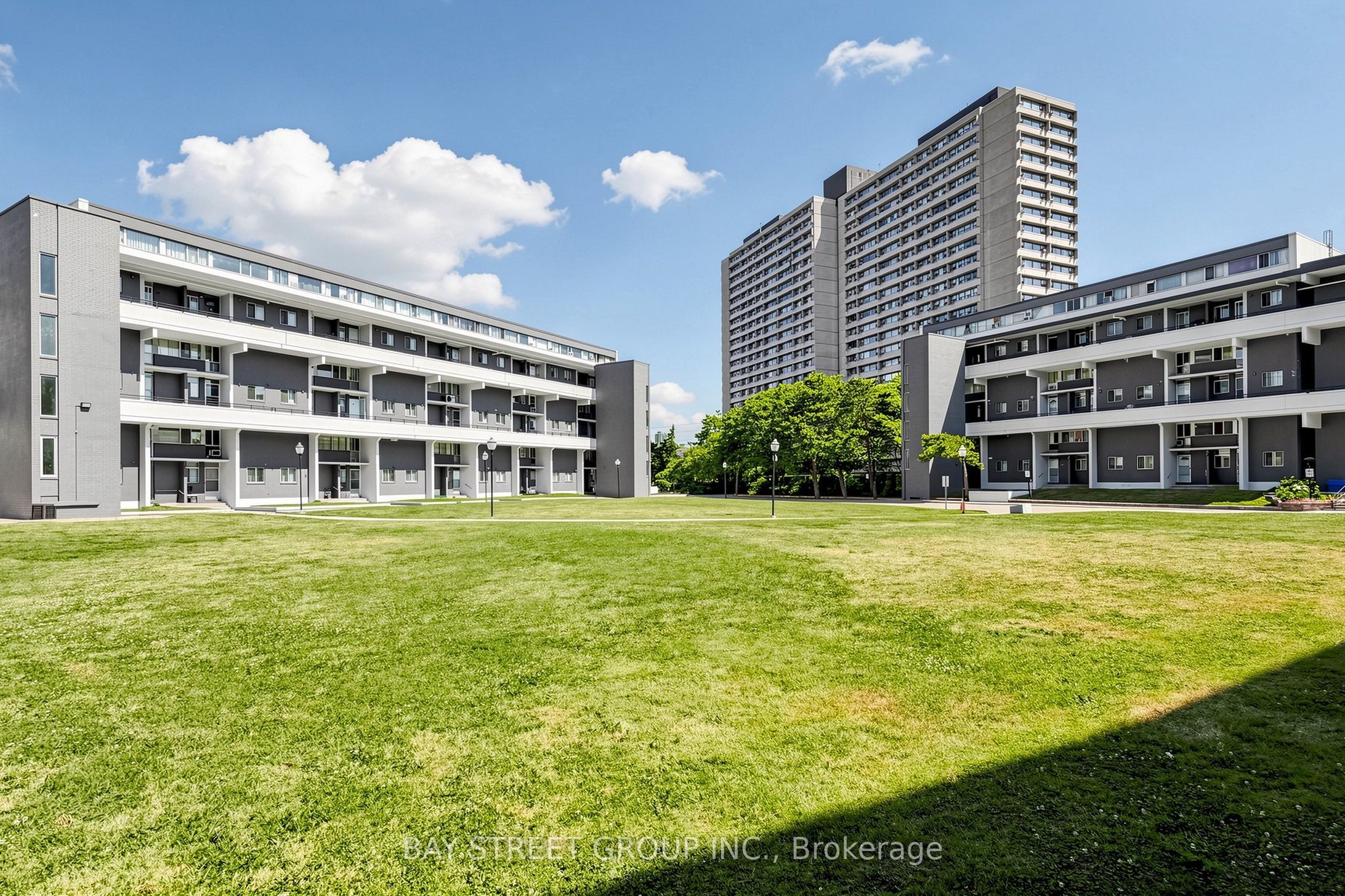 55 Sunny Glenway 302