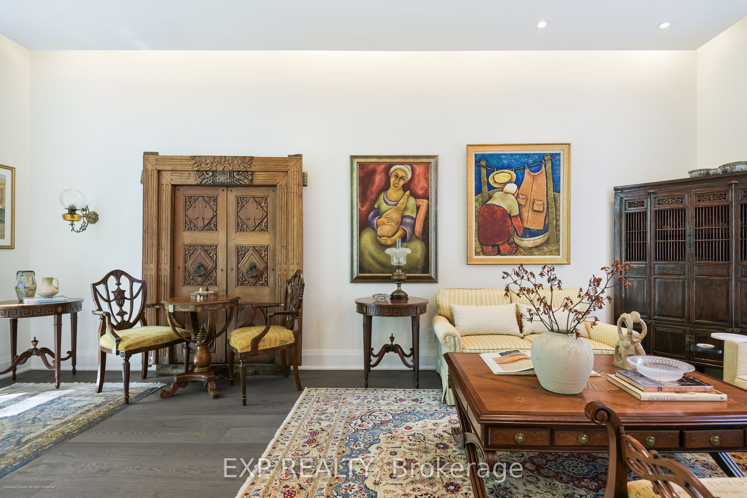 1084 Bay Street Property Photo 6