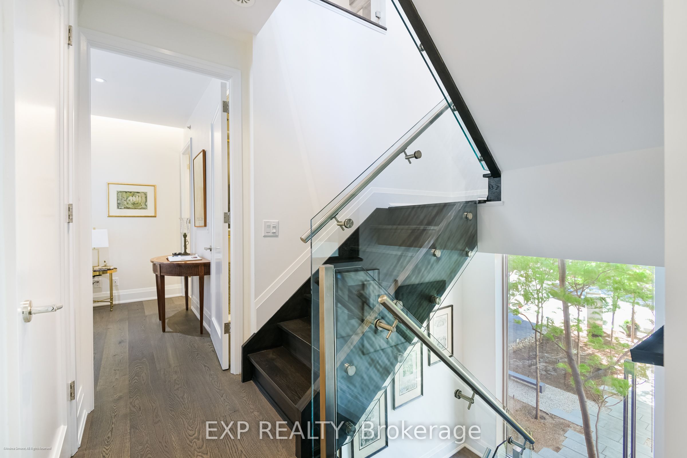 1084 Bay Street Property Photo 21