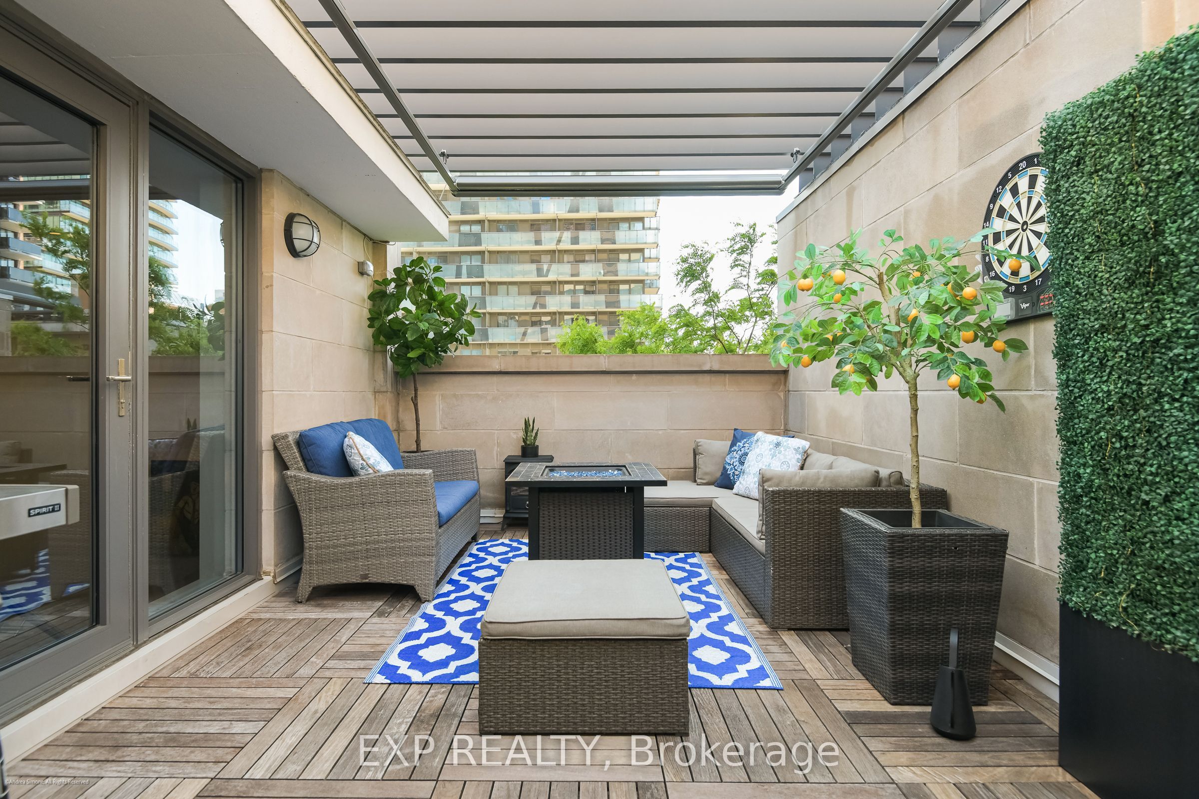 1084 Bay Street Property Photo 35