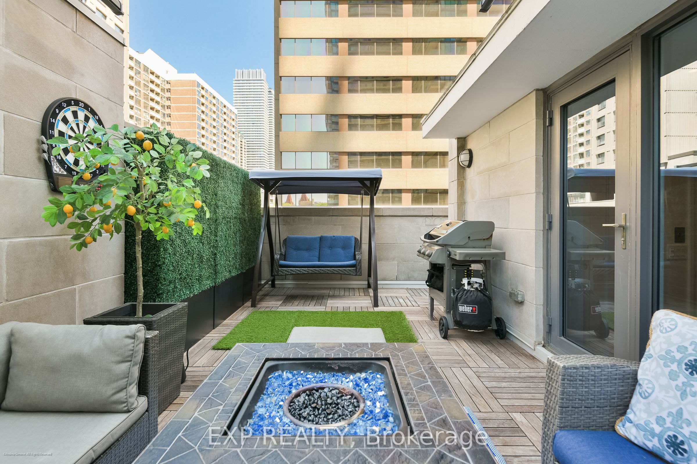 1084 Bay Street Property Photo 36