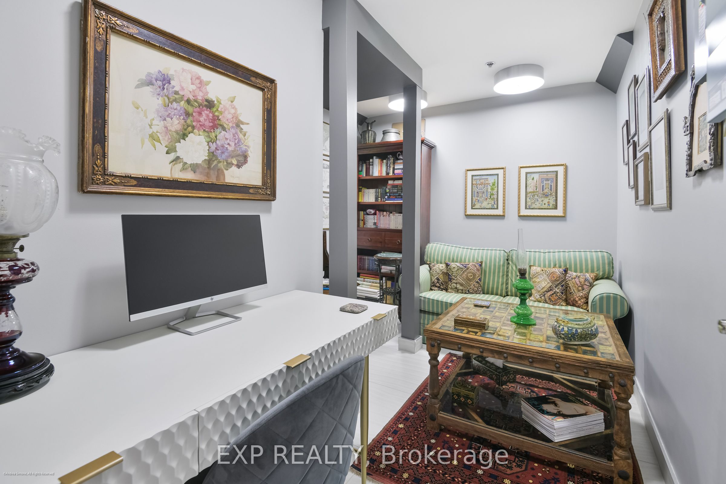 1084 Bay Street Property Photo 39