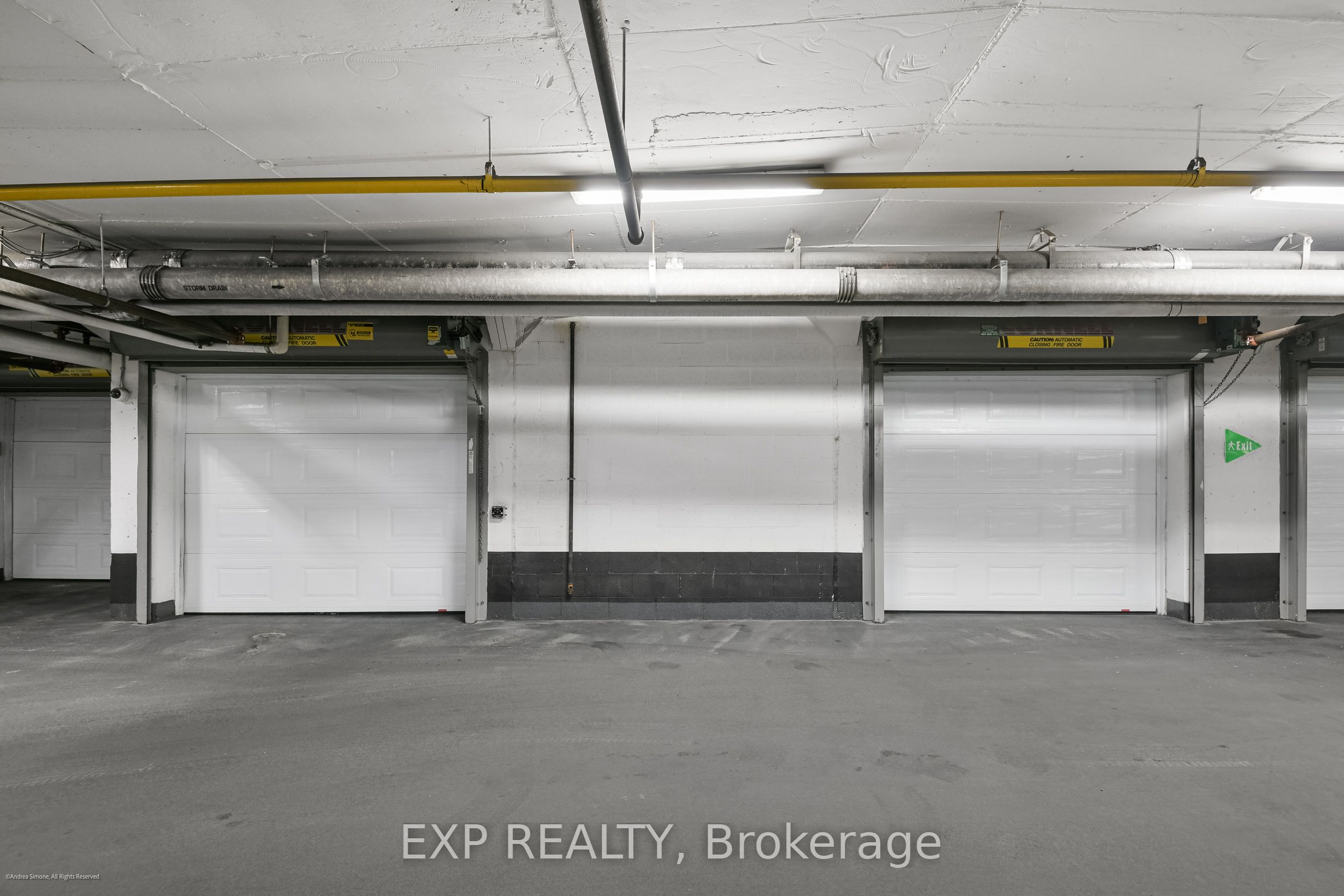 1084 Bay Street Property Photo 40