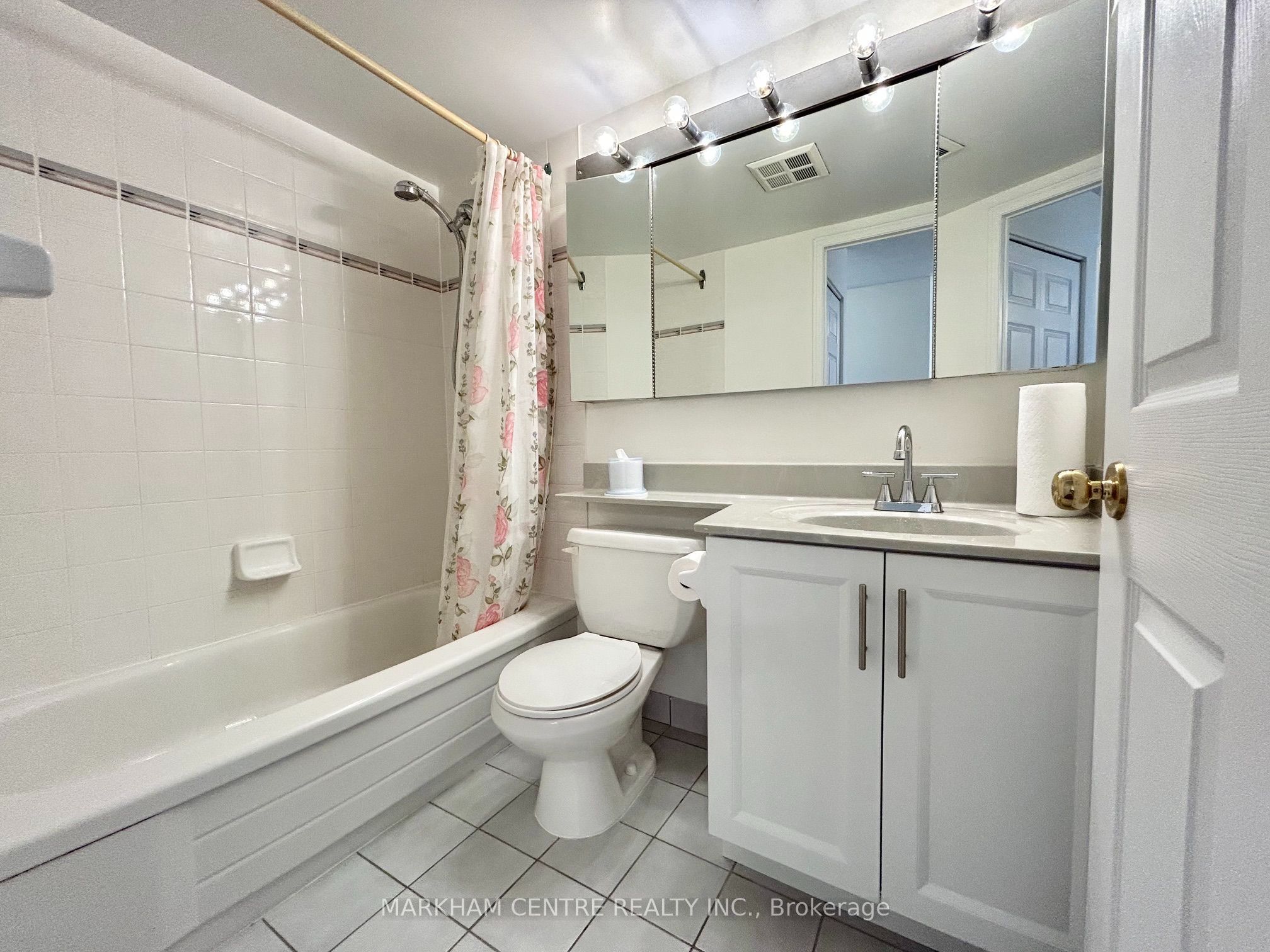 18 Pemberton Avenue S 901 Property Photo 18