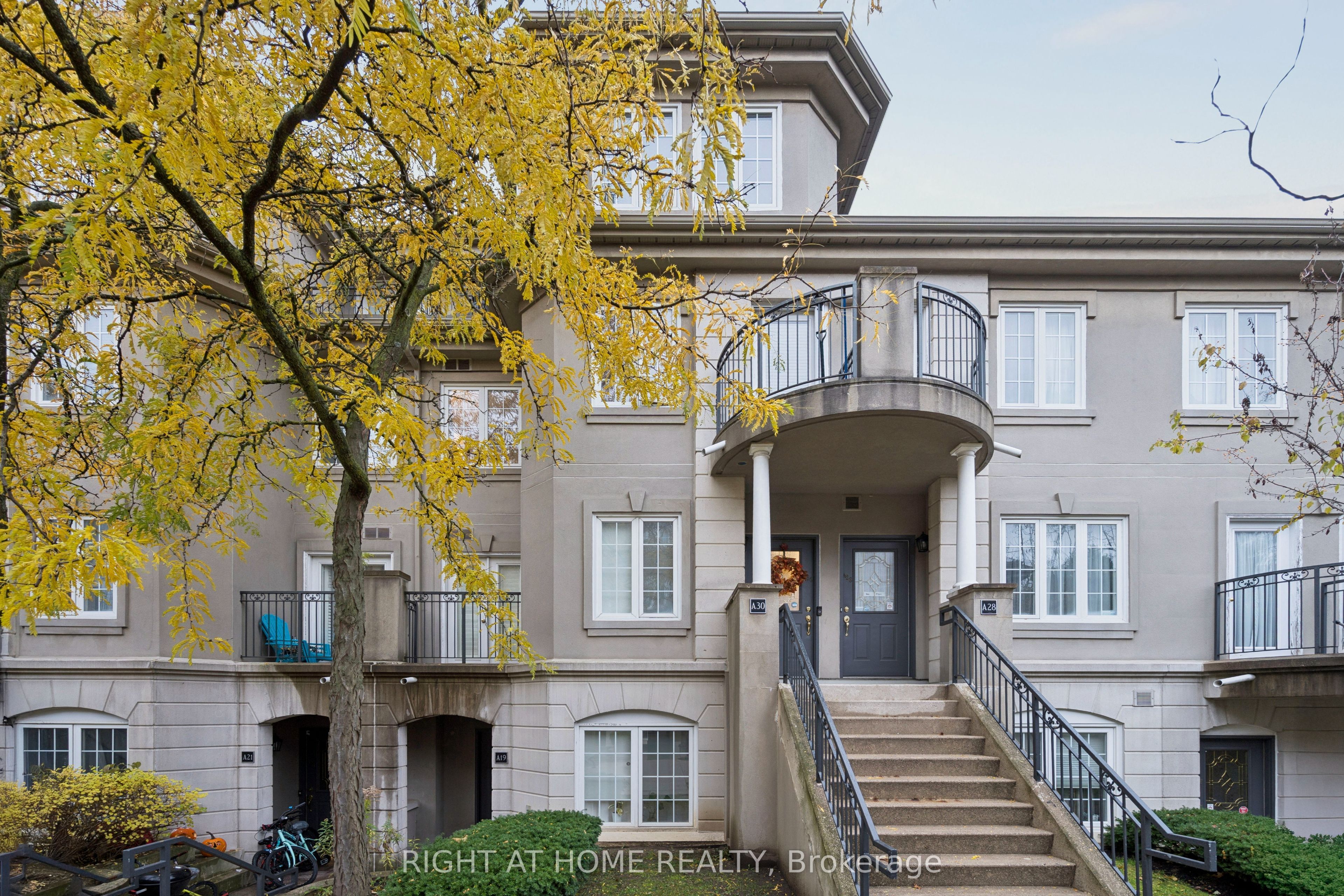 108 Finch Avenue W A30 Property Photo 1