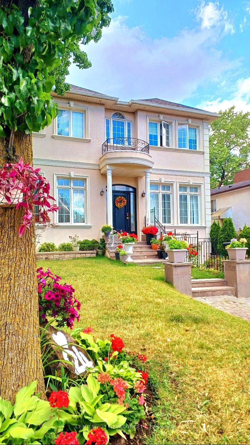 24 Abitibi Avenue Property Photo 3