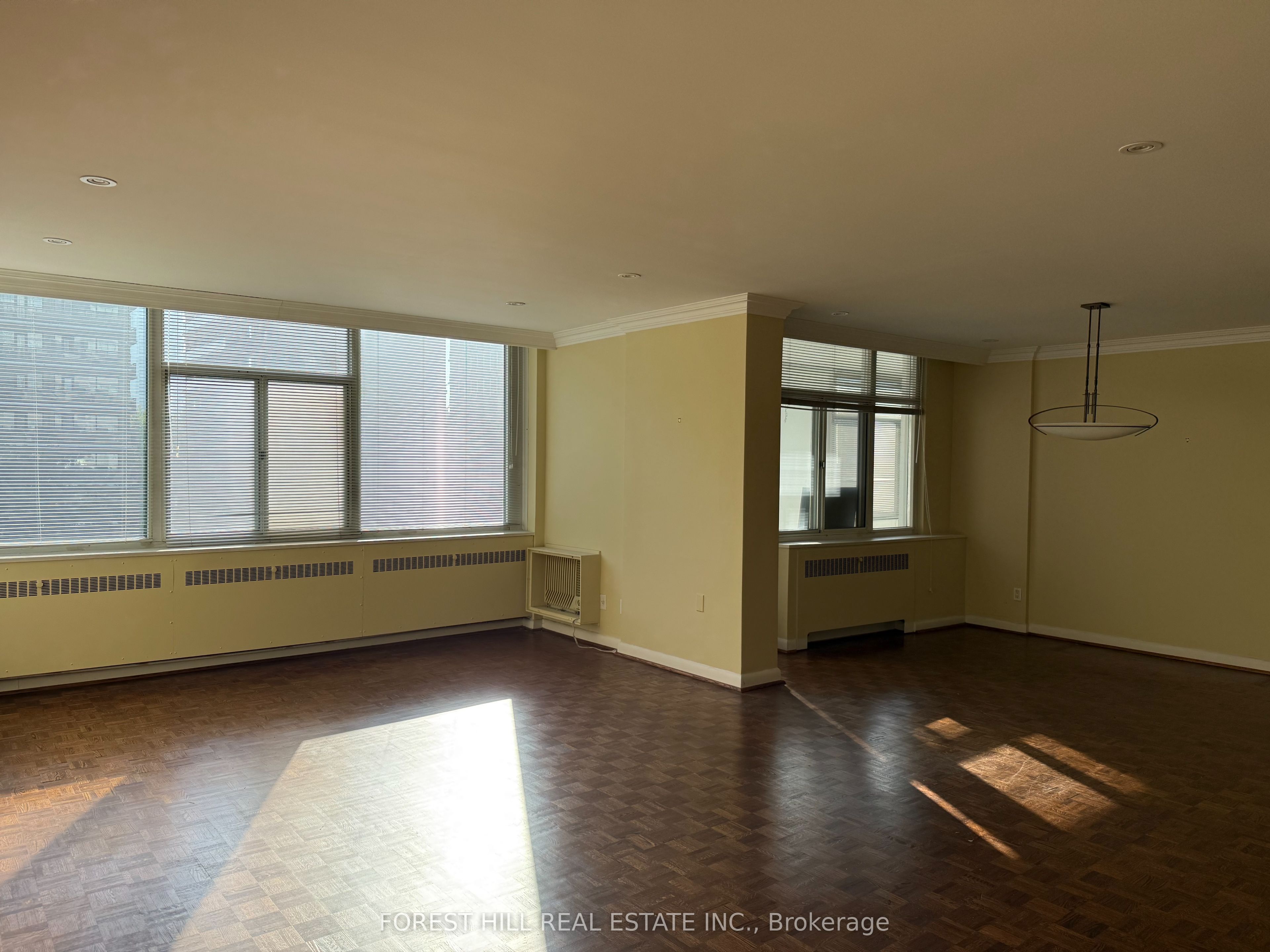 500 Avenue Road 405 Property Photo 5