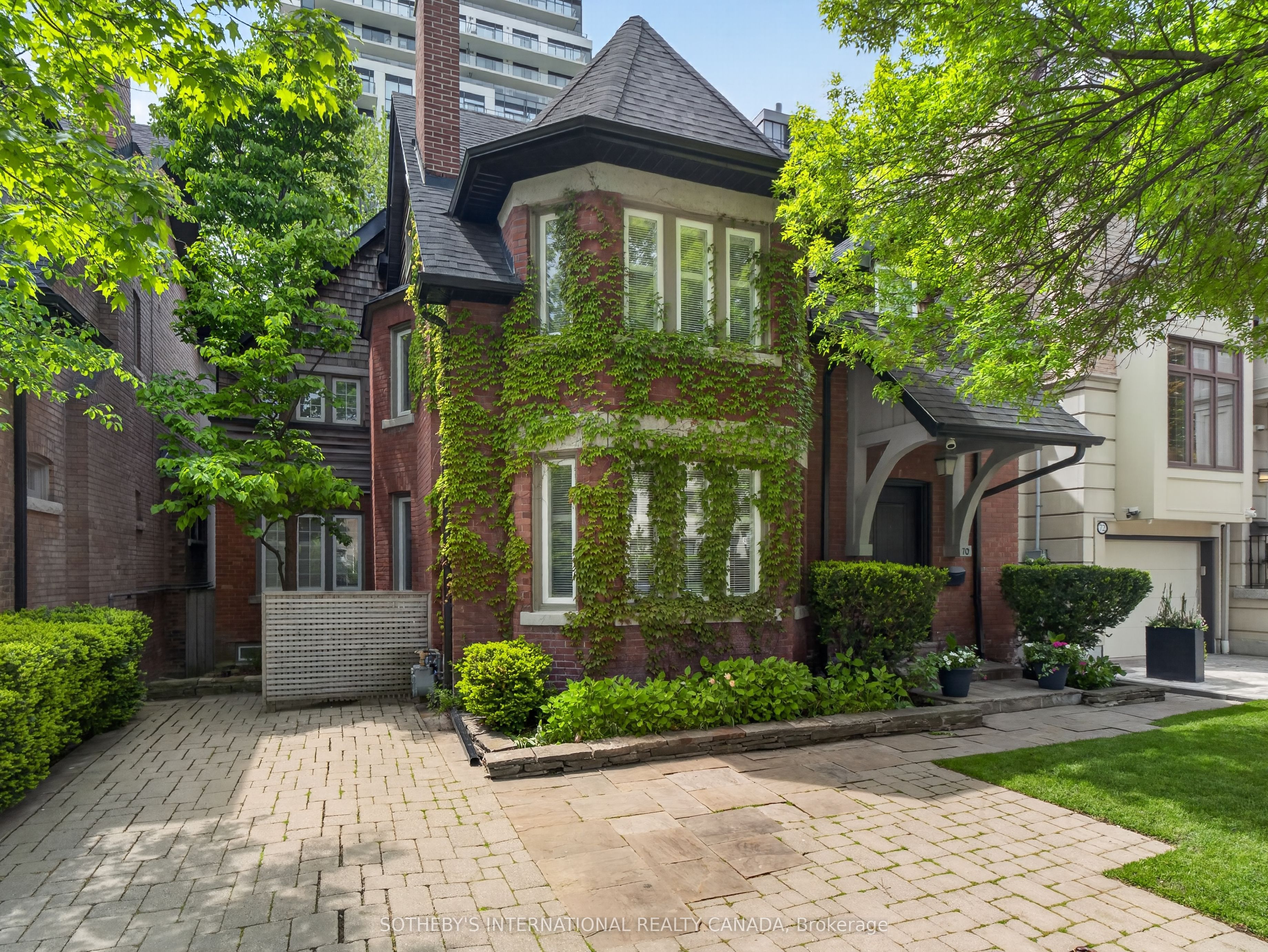 70 Oriole Road