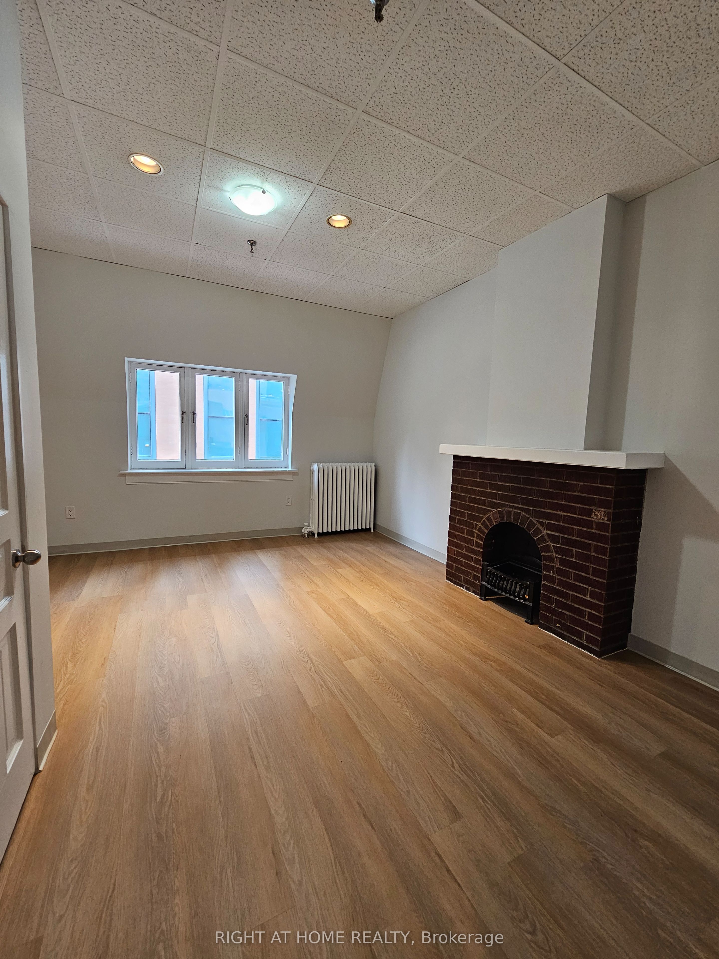 516 Yonge Street 6 Property Photo 8