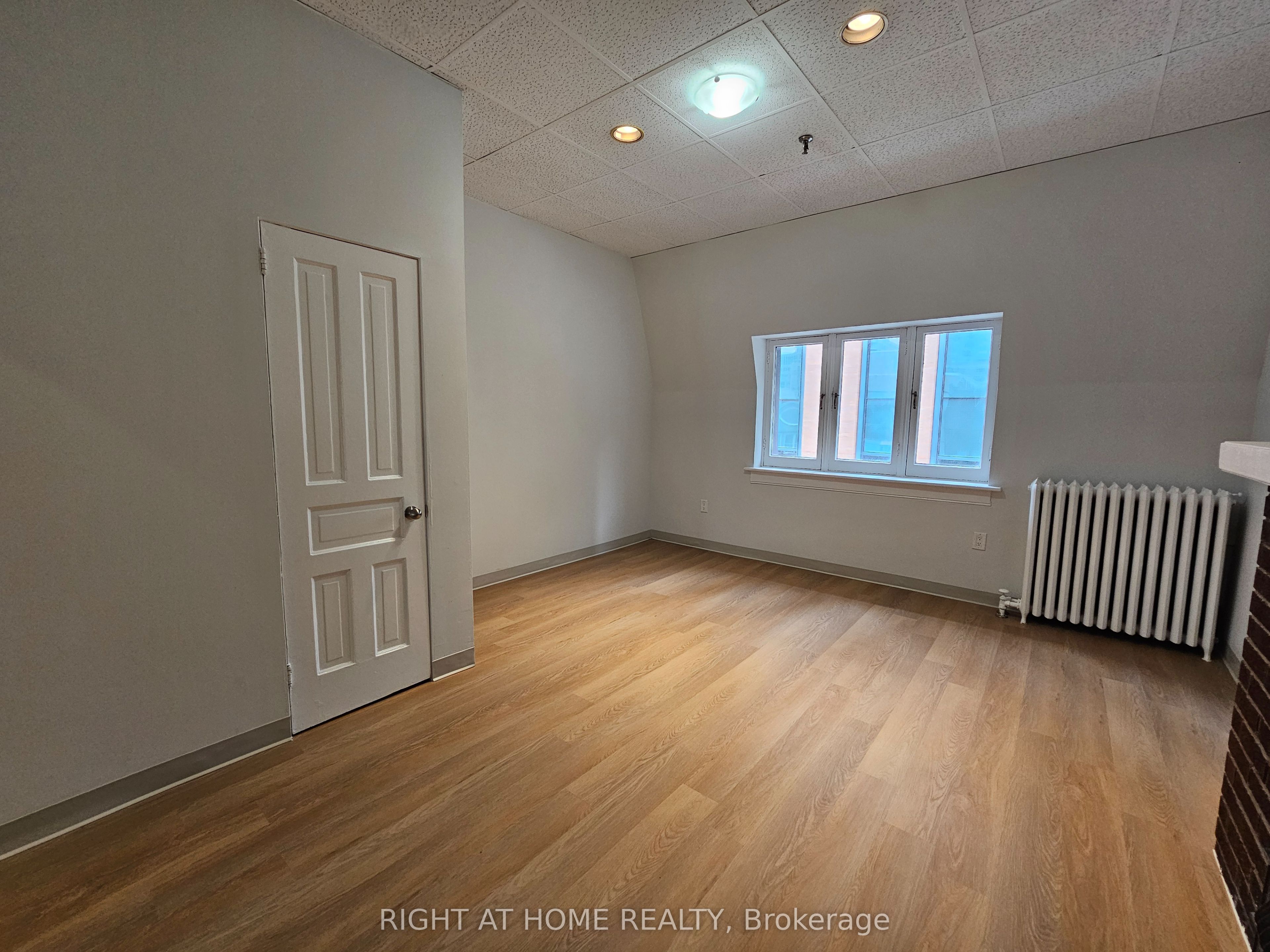 516 Yonge Street 6 Property Photo 9