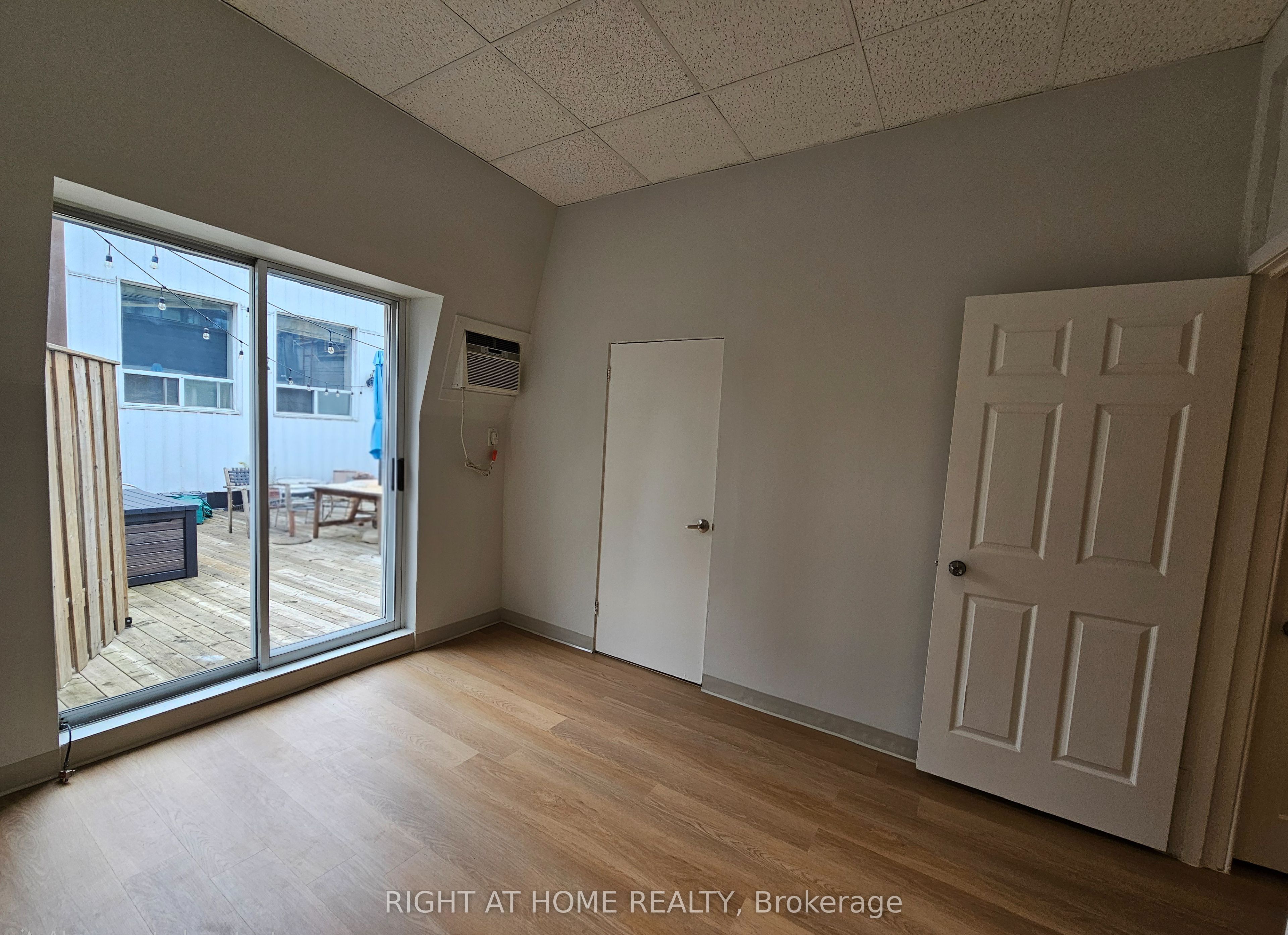 516 Yonge Street 6 Property Photo 23