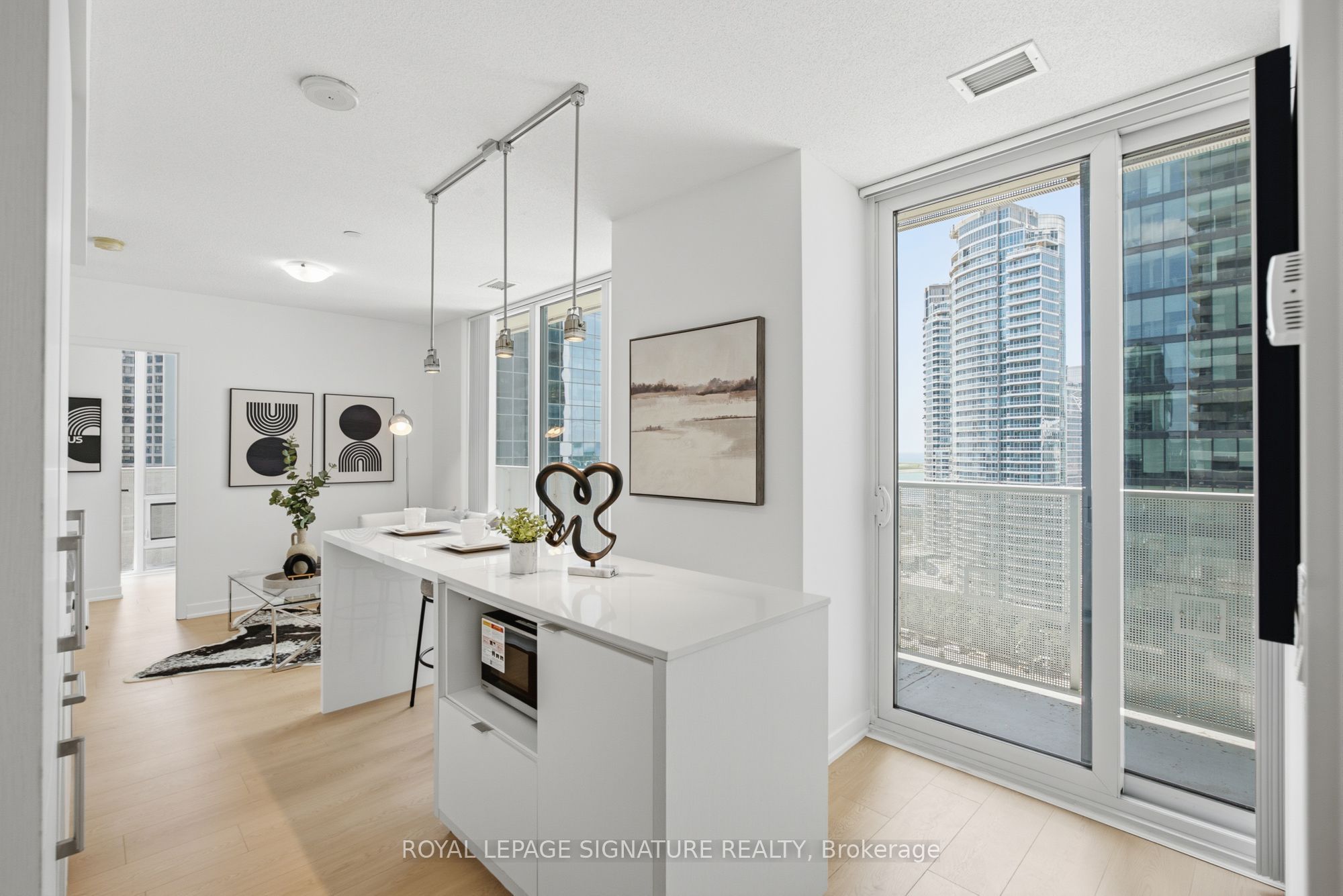 88 Harbour Street 1710 Property Photo 1
