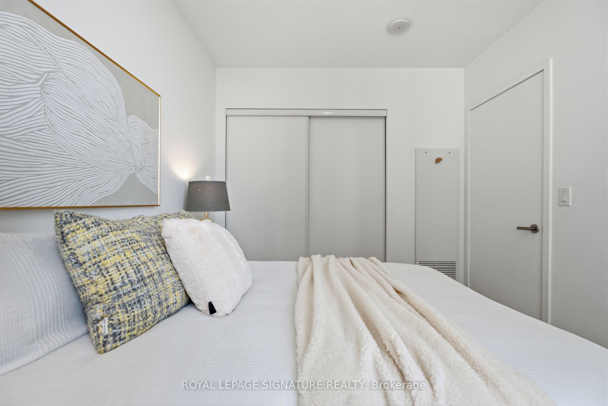 88 Harbour Street 1710 Property Photo 13