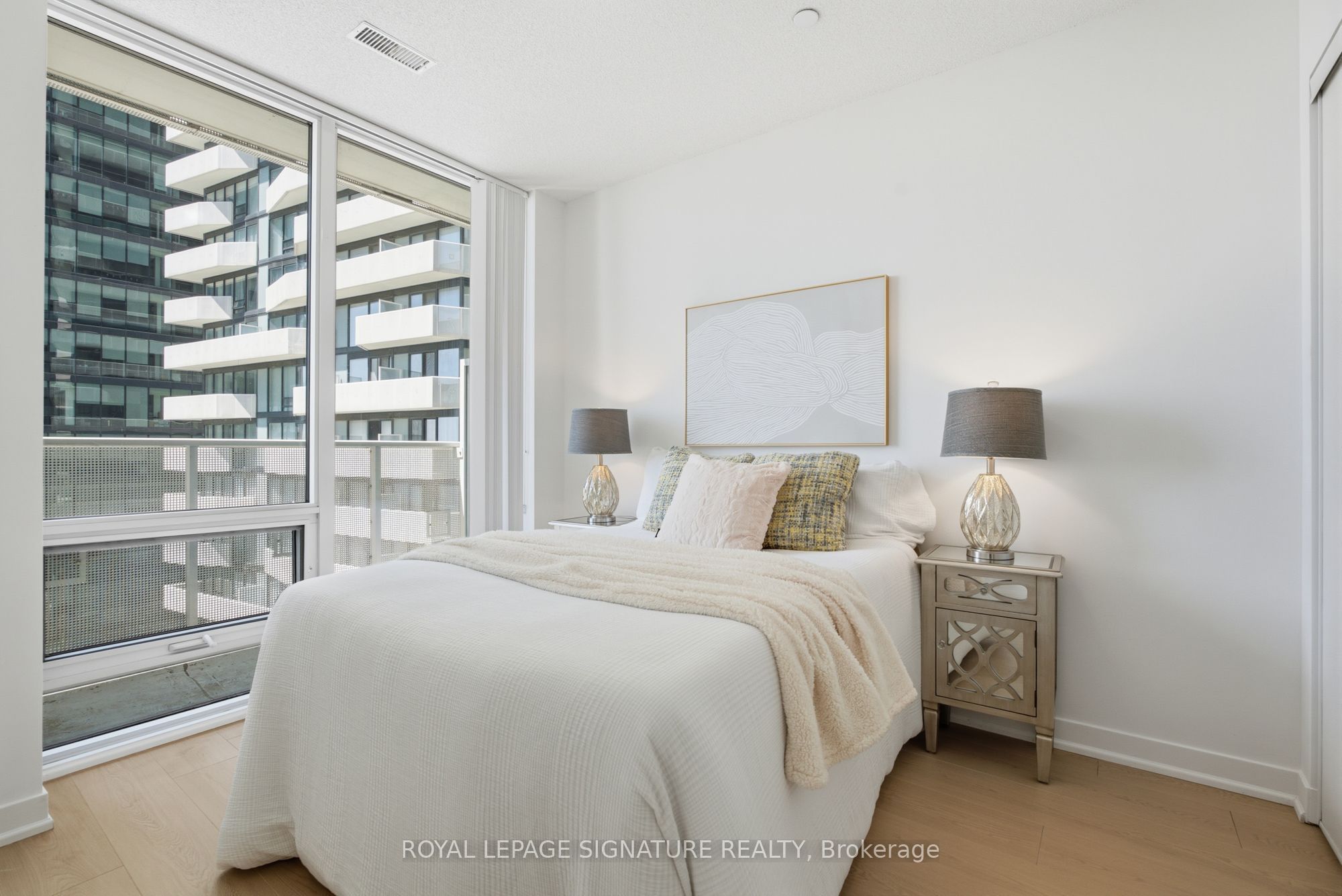 88 Harbour Street 1710 Property Photo 15