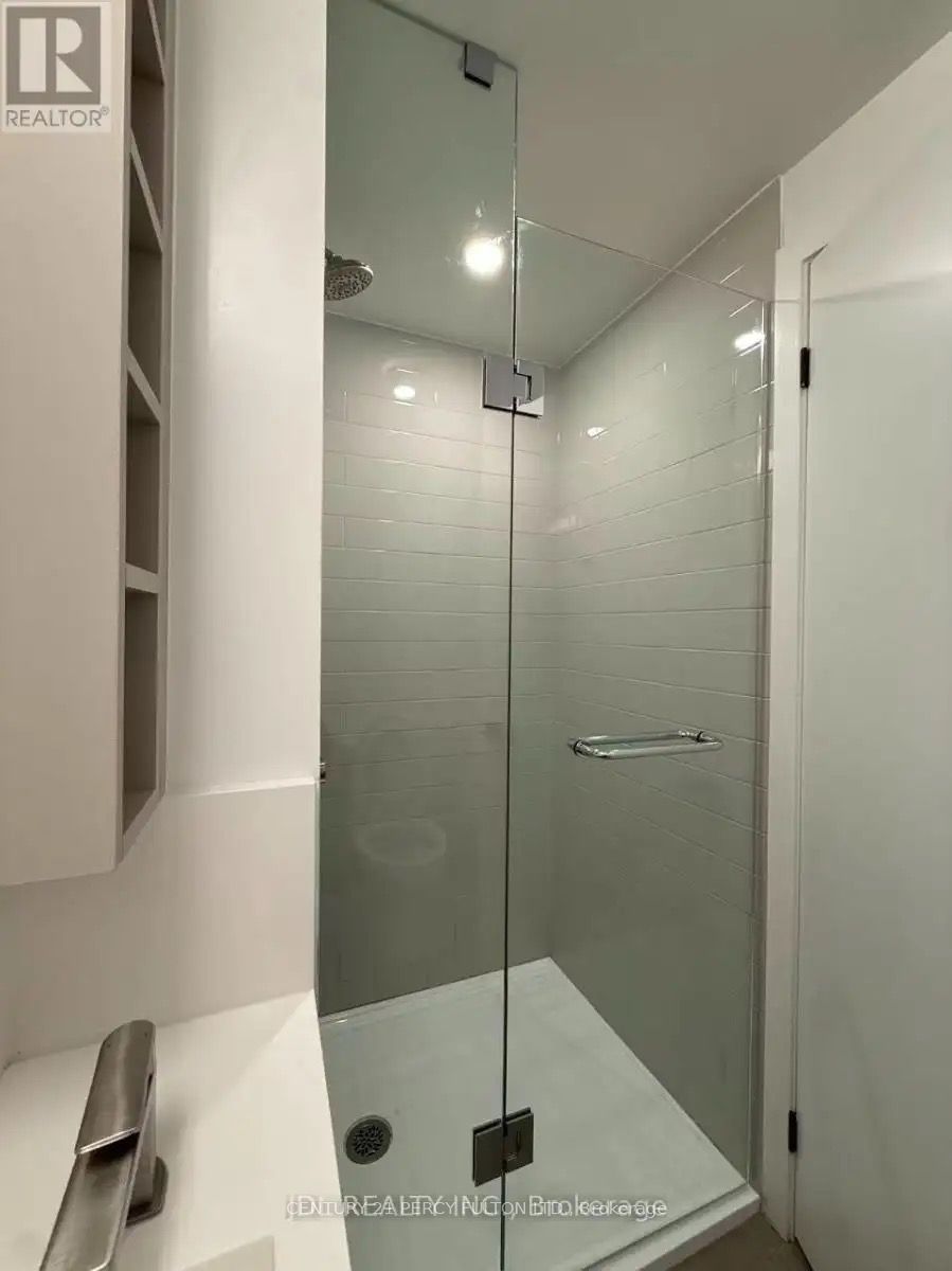 319 Jarvis Street 1717 Property Photo 15