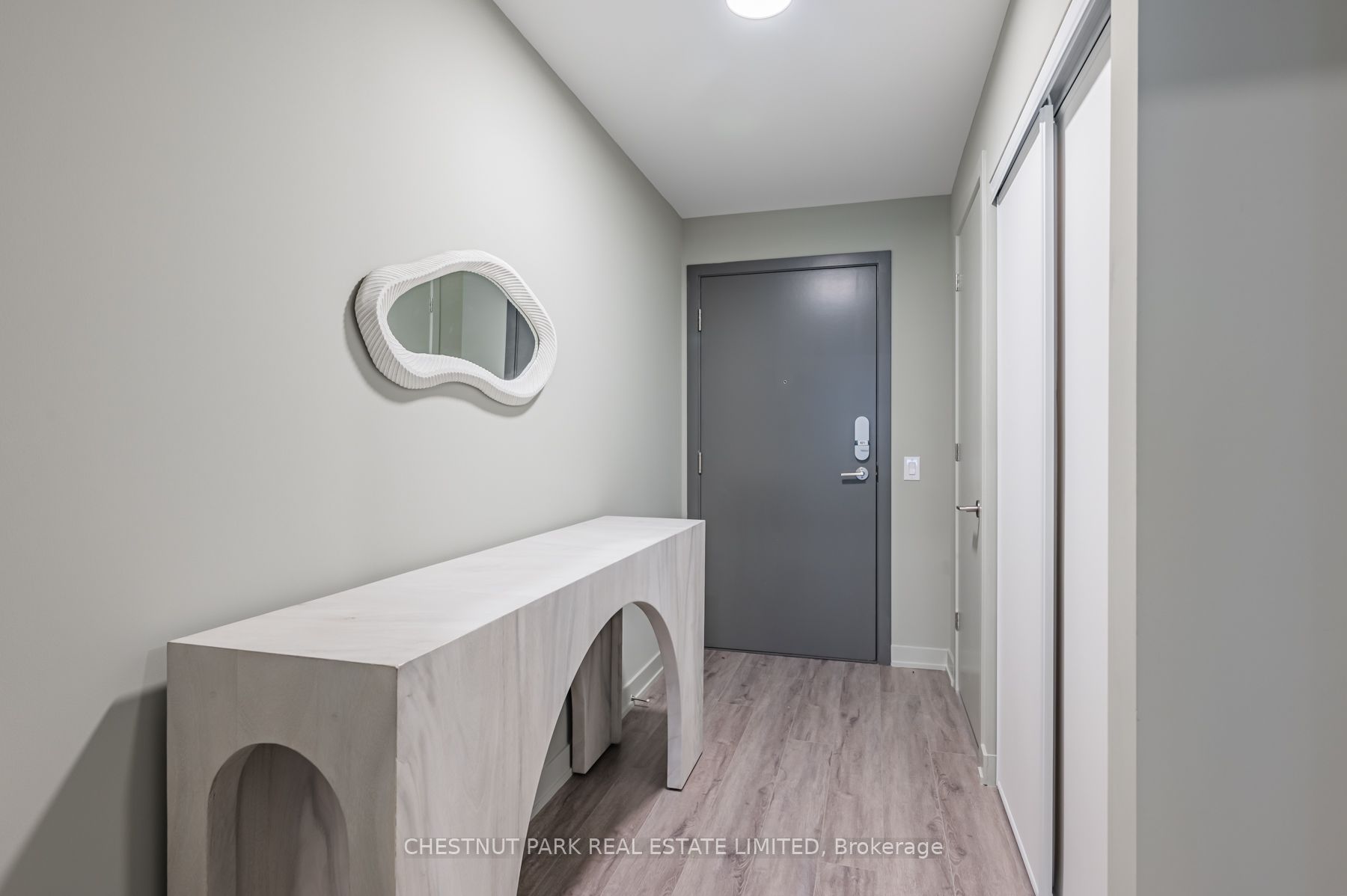 9 Tecumseth Street 821 Property Photo 2
