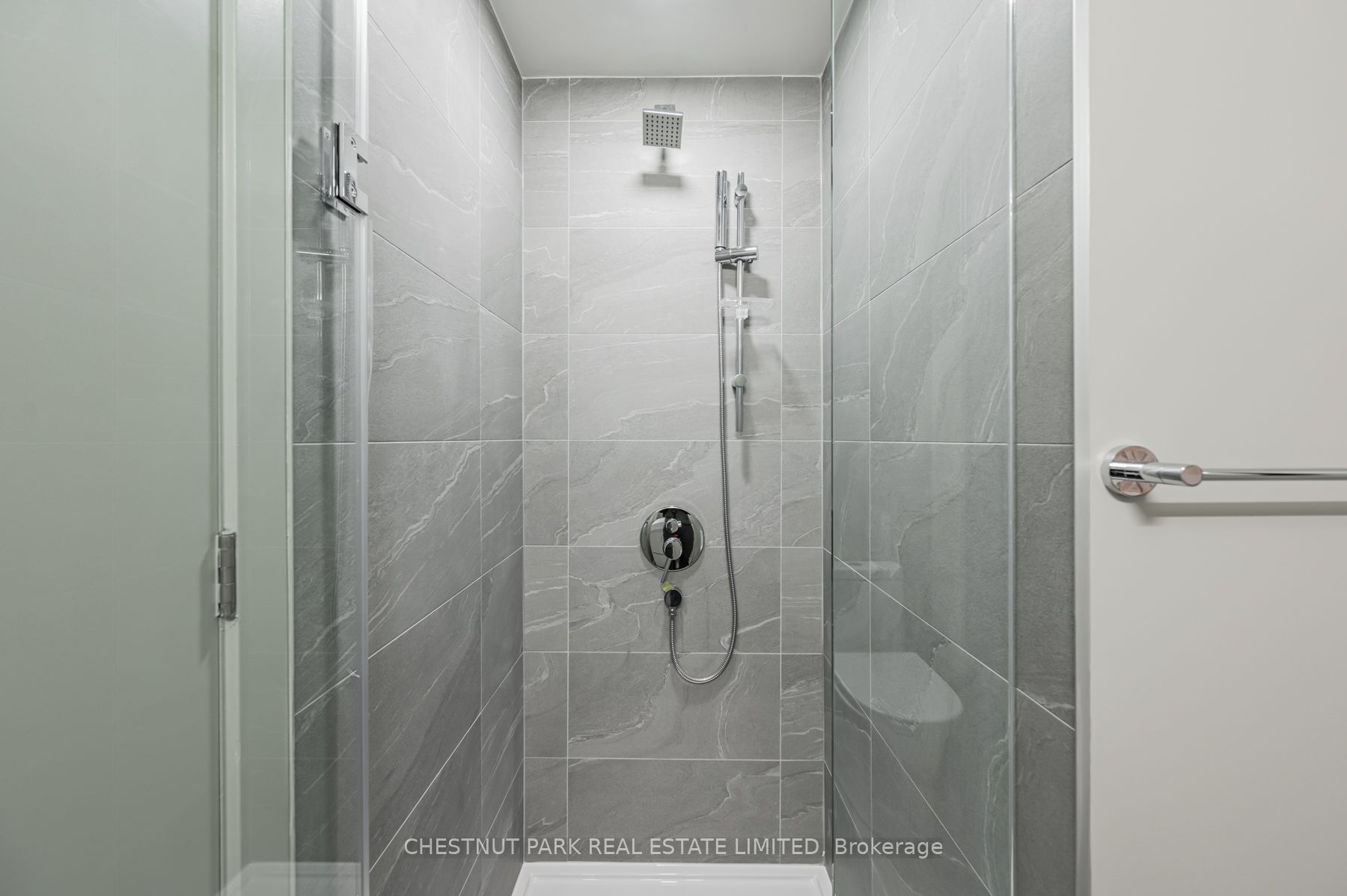 9 Tecumseth Street 821 Property Photo 23
