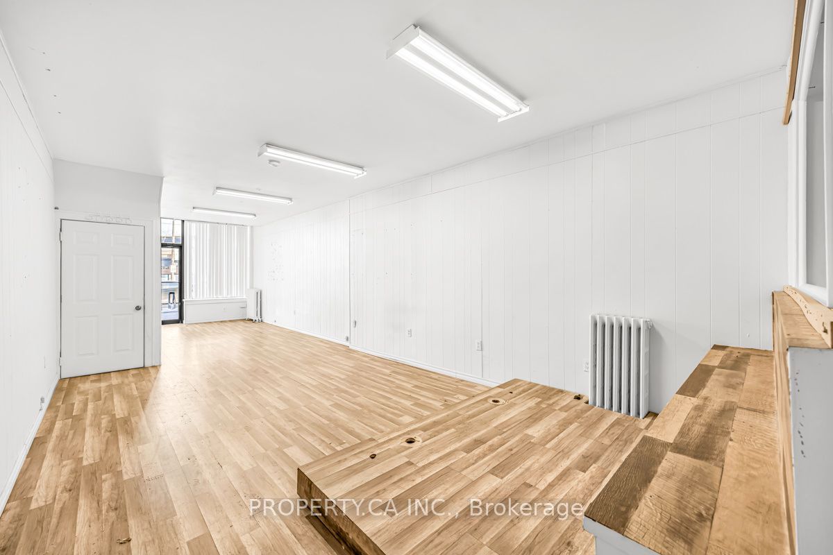 628 Vaughan Road Property Photo 2
