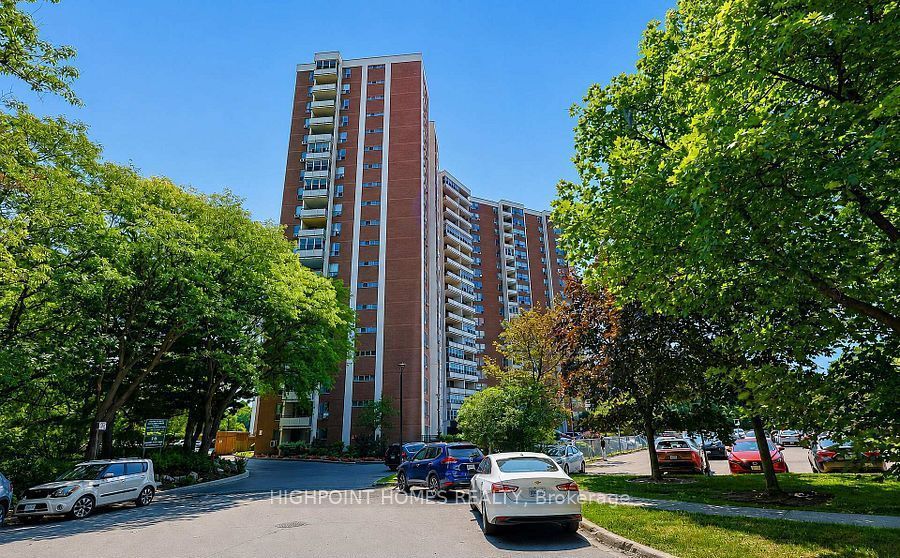 60 Pavane Linkway Way 301 Property Photo 2