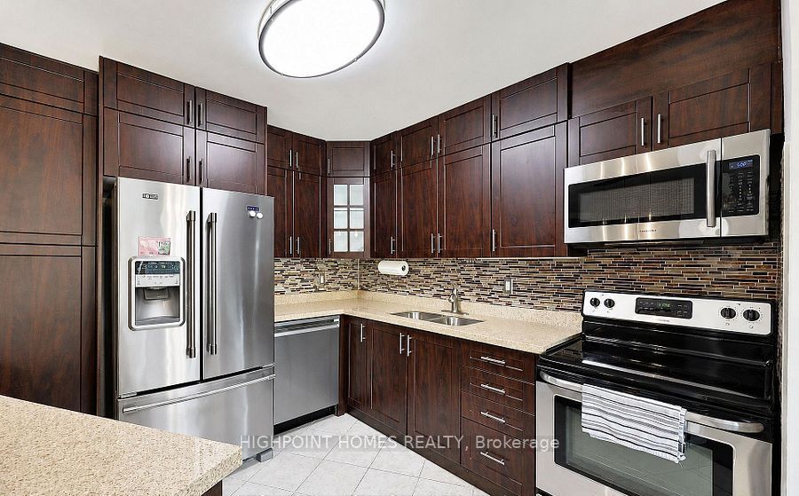60 Pavane Linkway Way 301 Property Photo 17