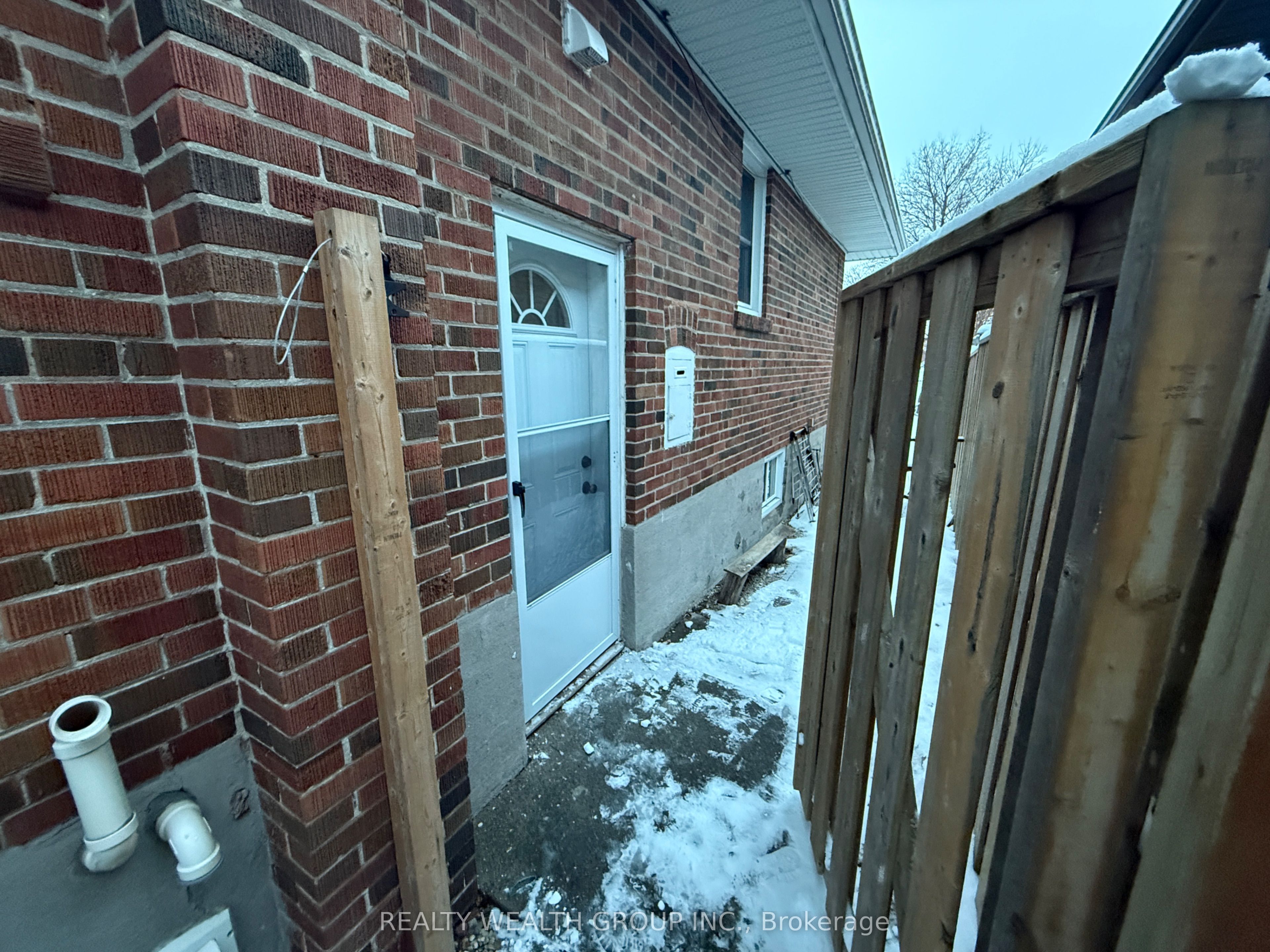 82 Elvaston Drive Bsmt Property Photo 2