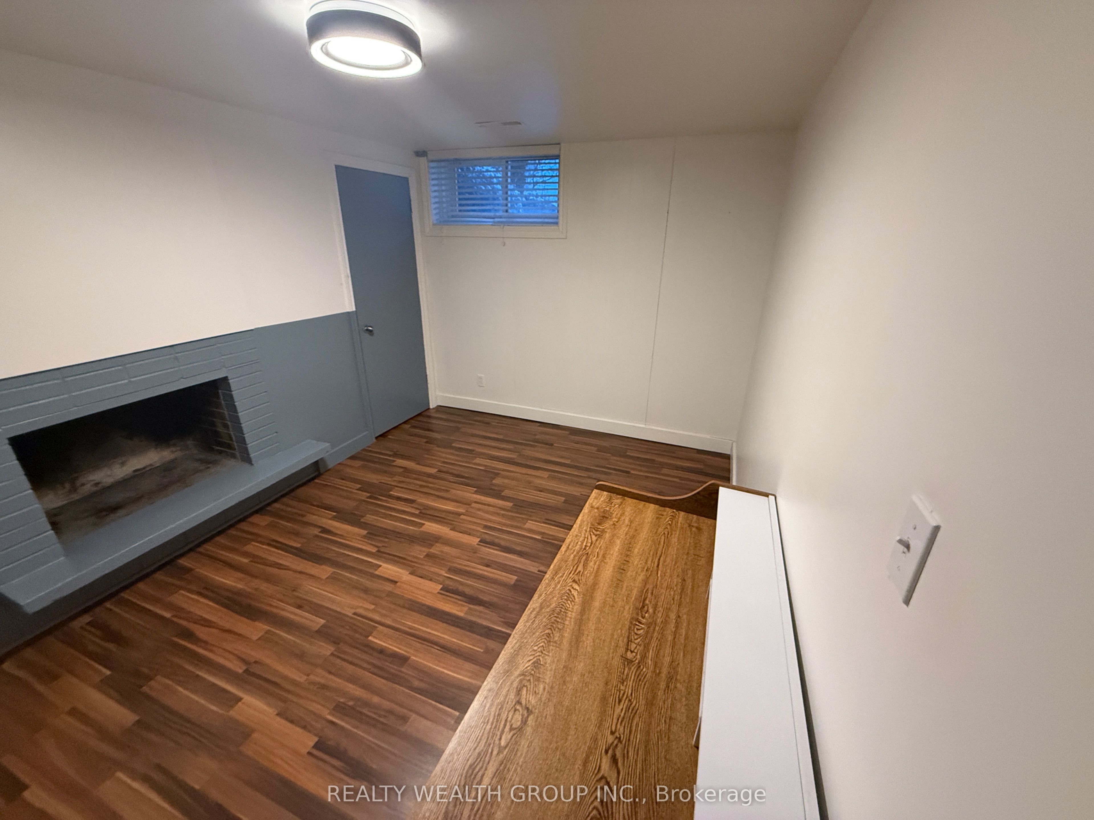 82 Elvaston Drive Bsmt Property Photo 6