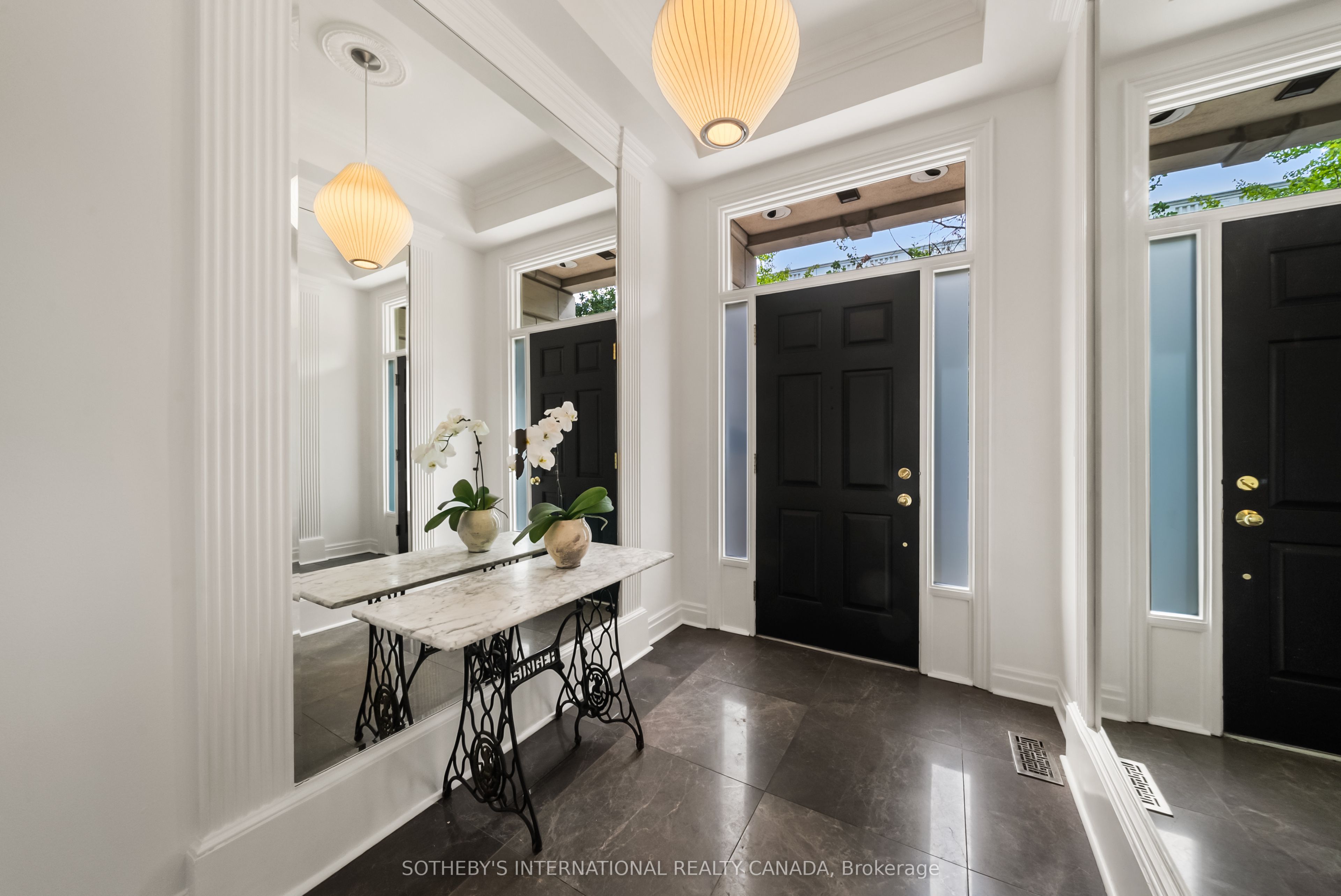 213 Walmer Road Property Photo 2