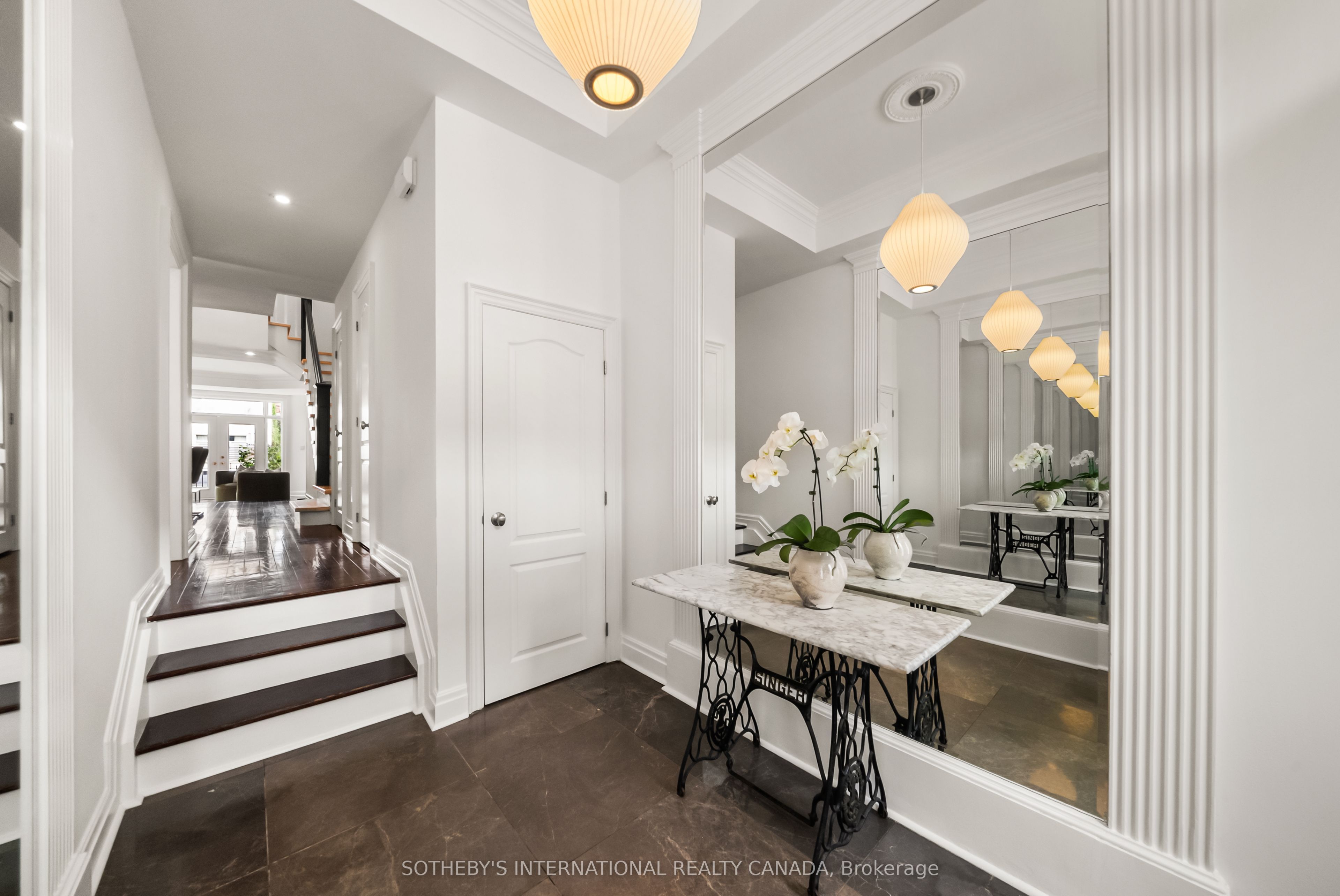 213 Walmer Road Property Photo 3