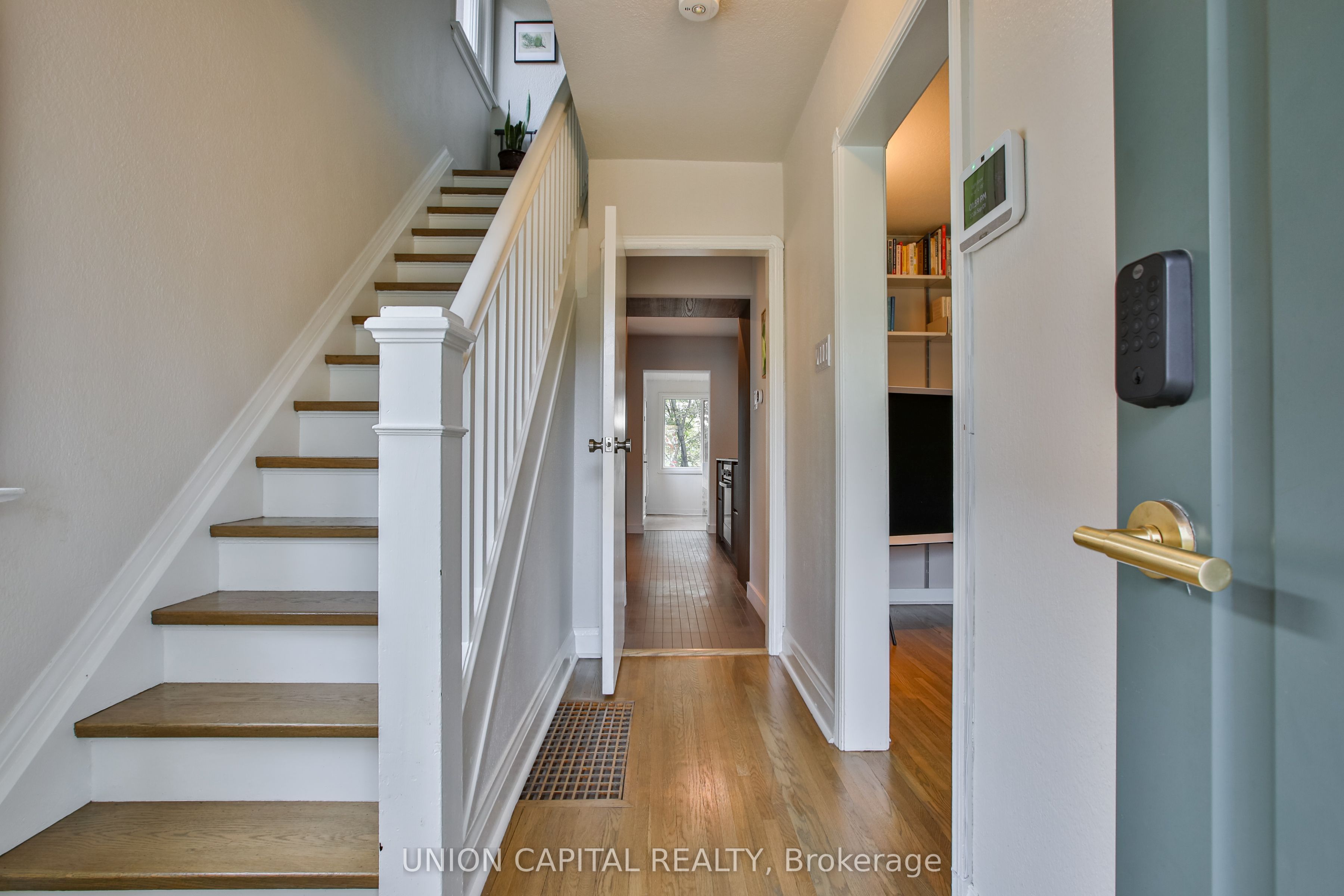 81 Thursfield Crescent