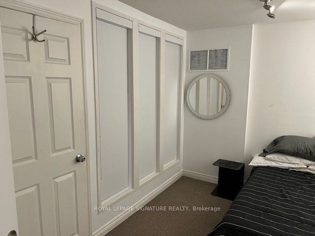 208 Carlton Street Lower Property Photo 22
