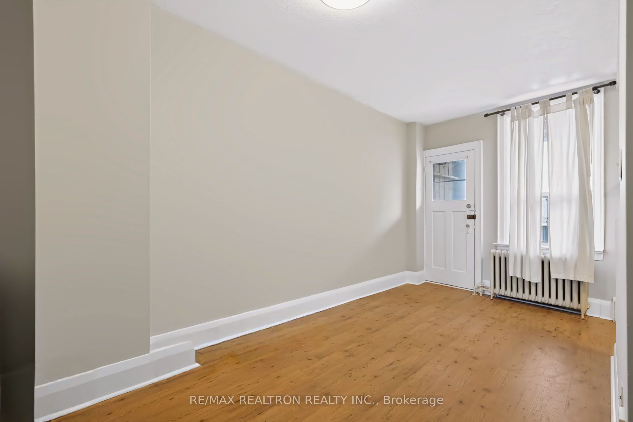3232 Yonge Street 3 Property Photo 1