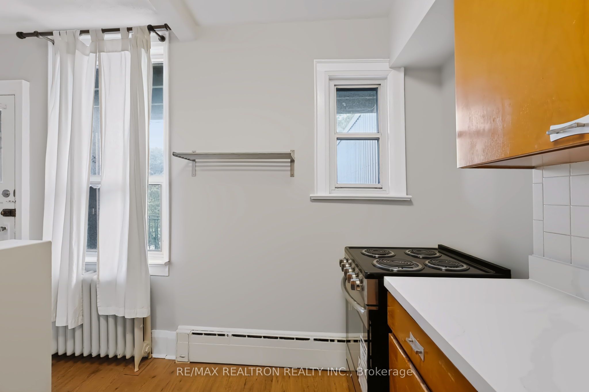 3232 Yonge Street 3 Property Photo 4