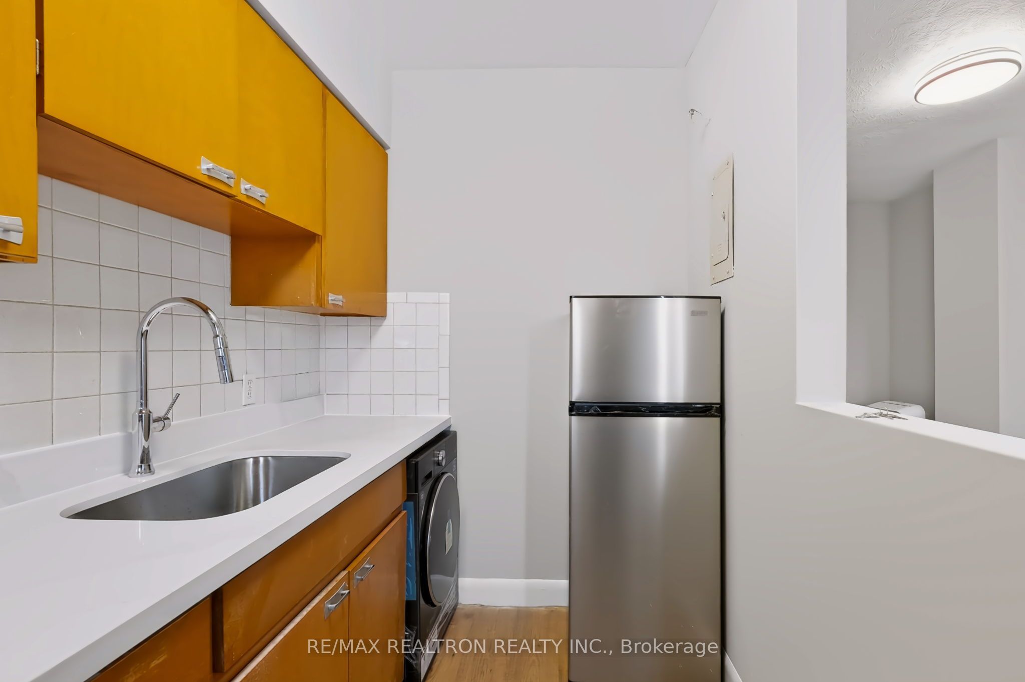 3232 Yonge Street 3 Property Photo 7