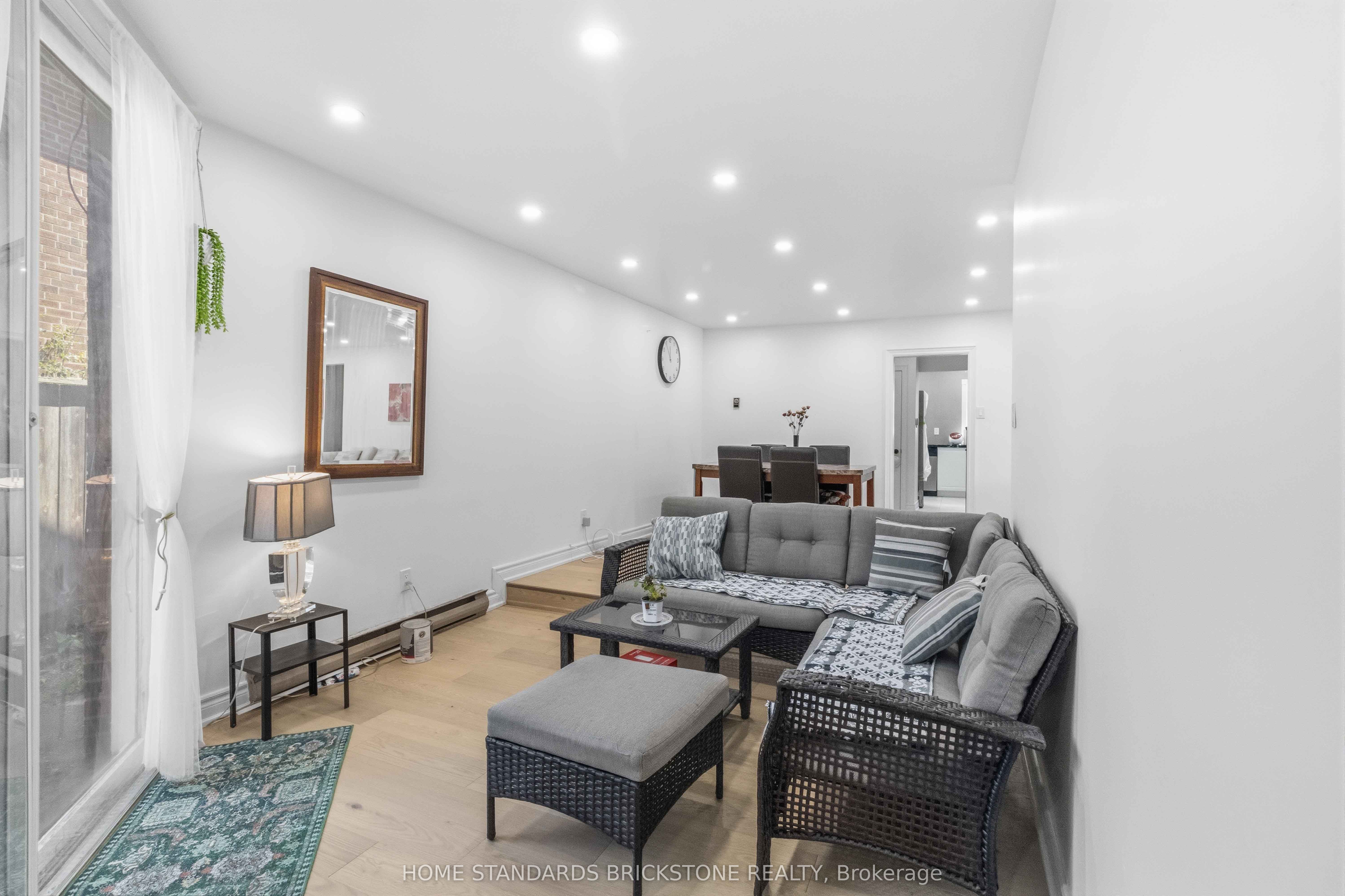220 Torresdale Avenue Main Property Photo 6