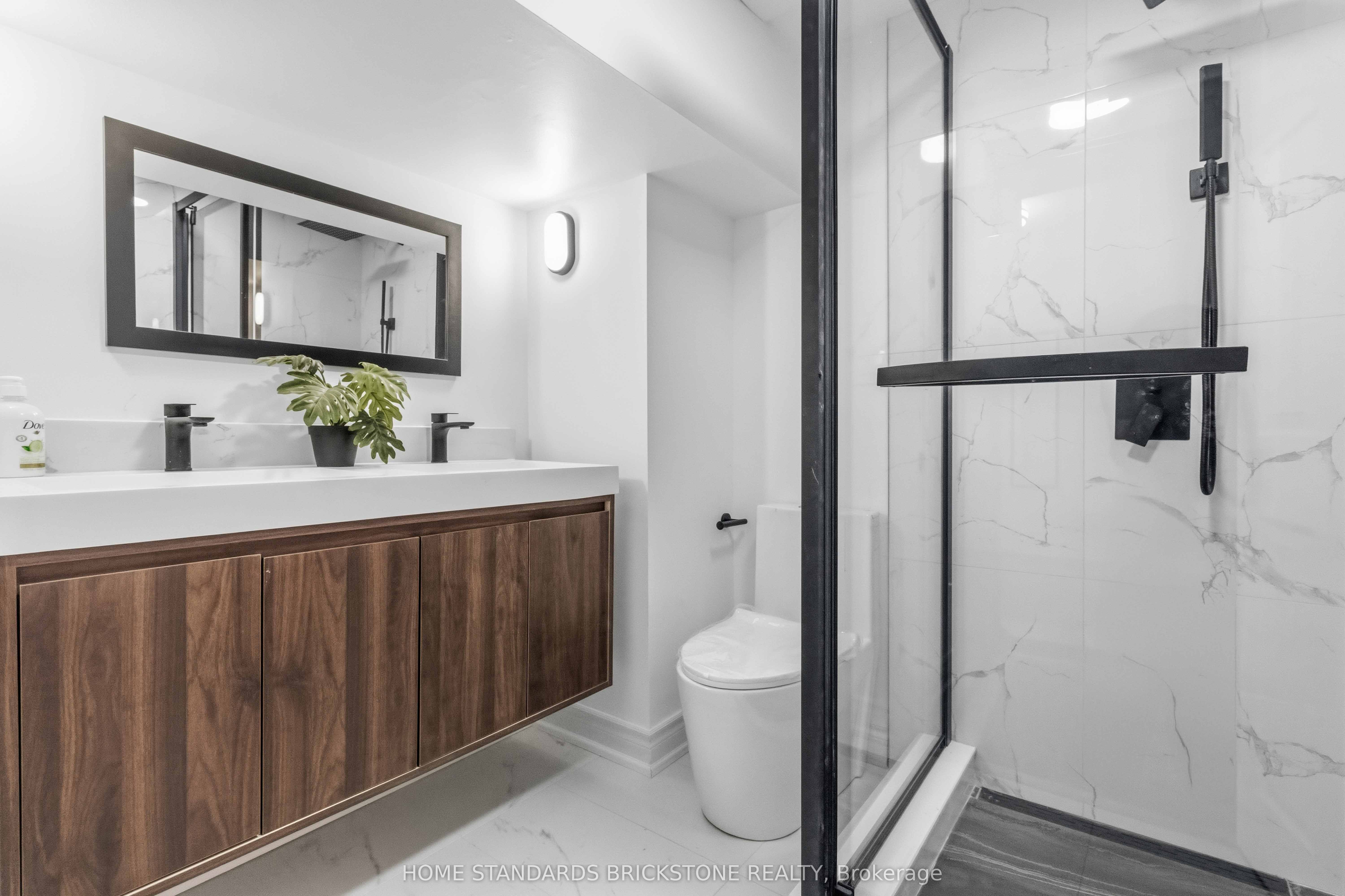 220 Torresdale Avenue Main Property Photo 13