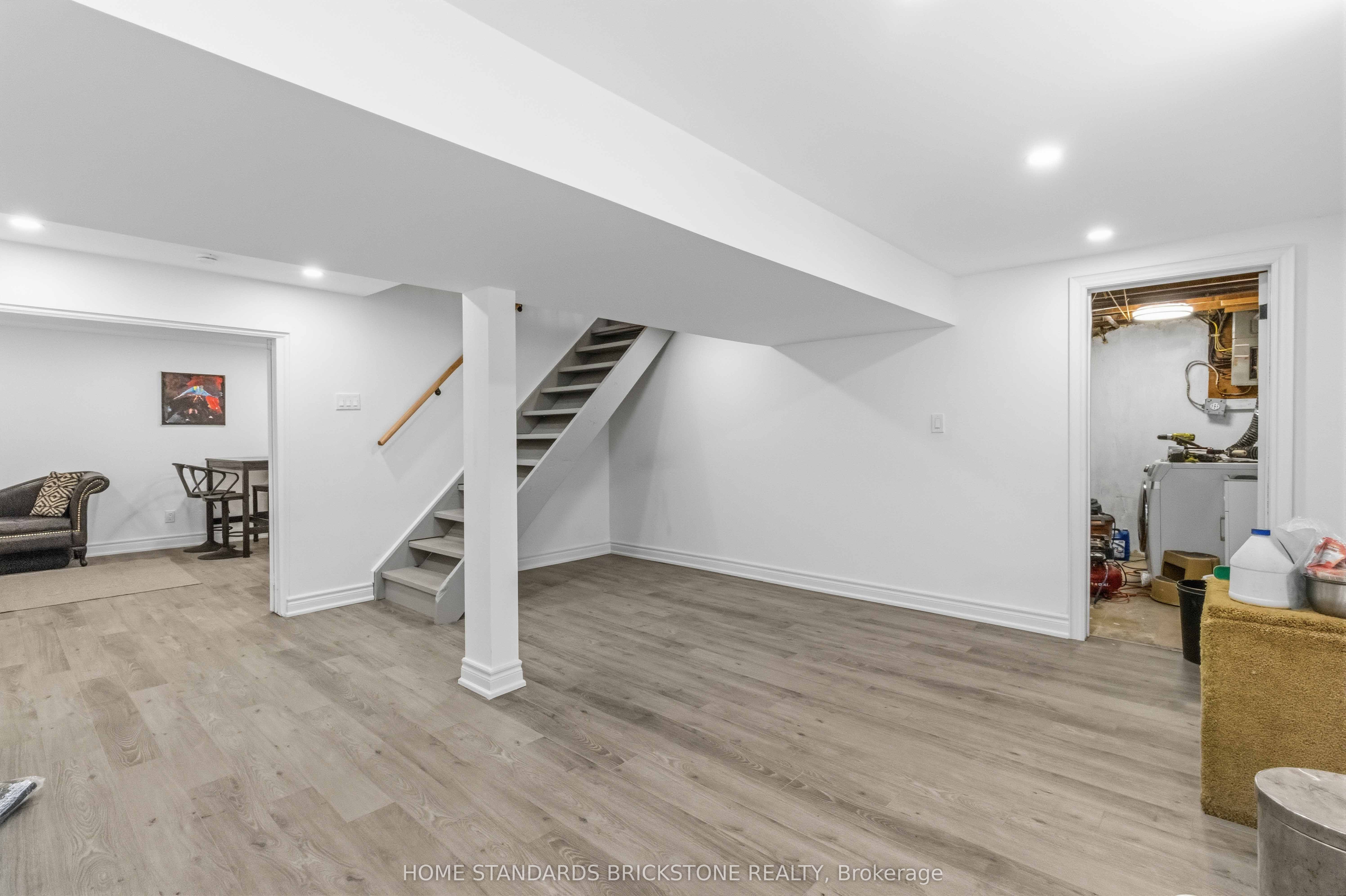 220 Torresdale Avenue Main Property Photo 22