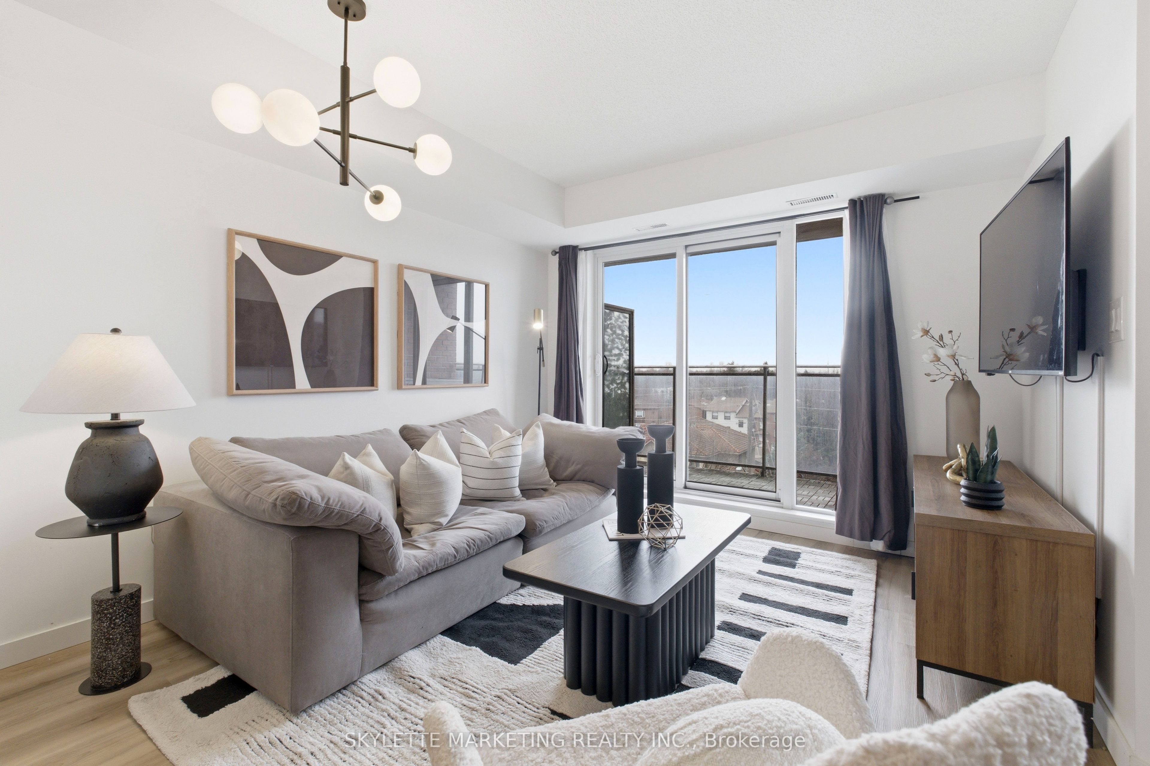 801 Sheppard Avenue W 701 Property Photo 1