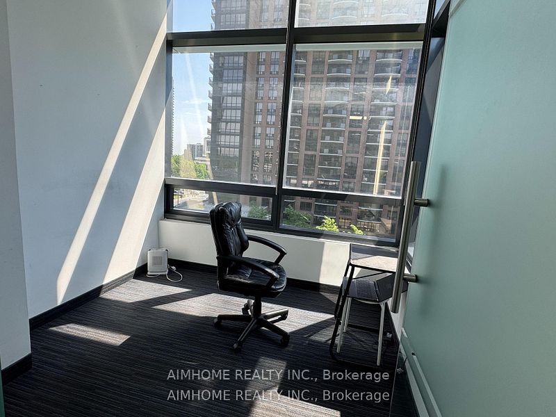 4789 Yonge Street 306 Property Photo 13