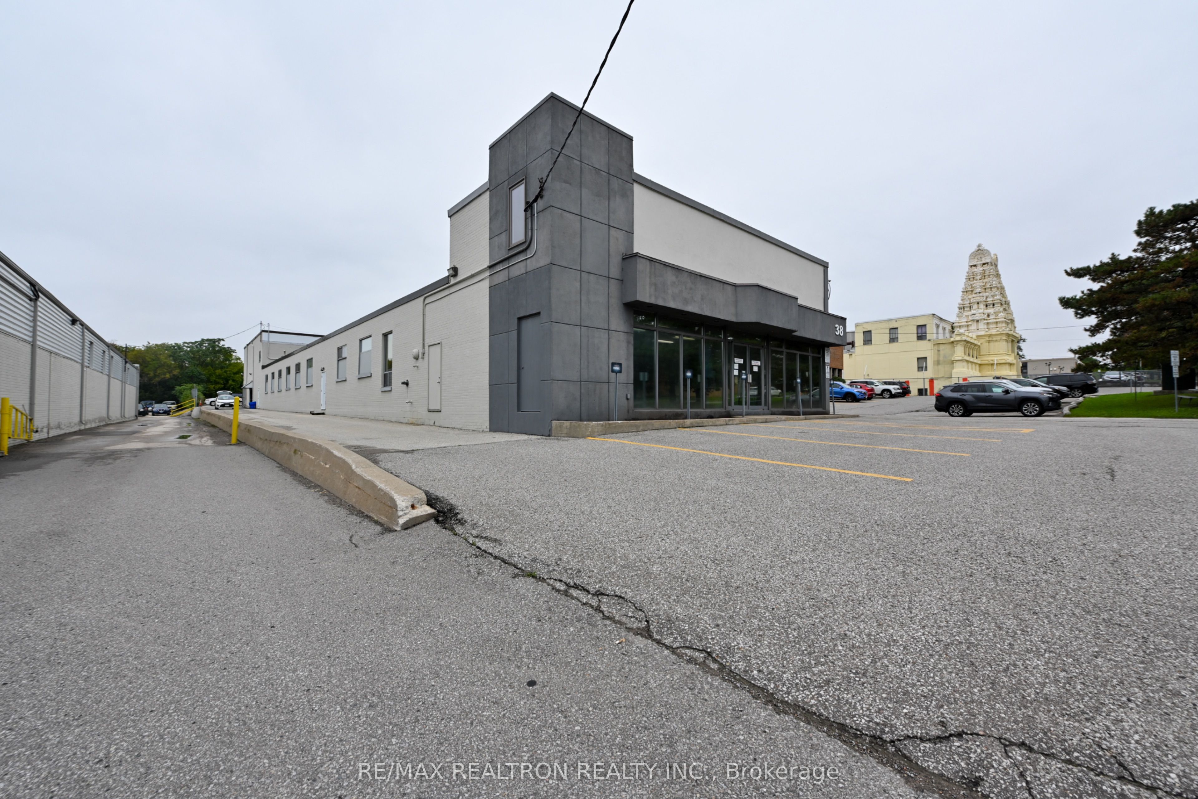 38 Carnforth Road Property Photo 2