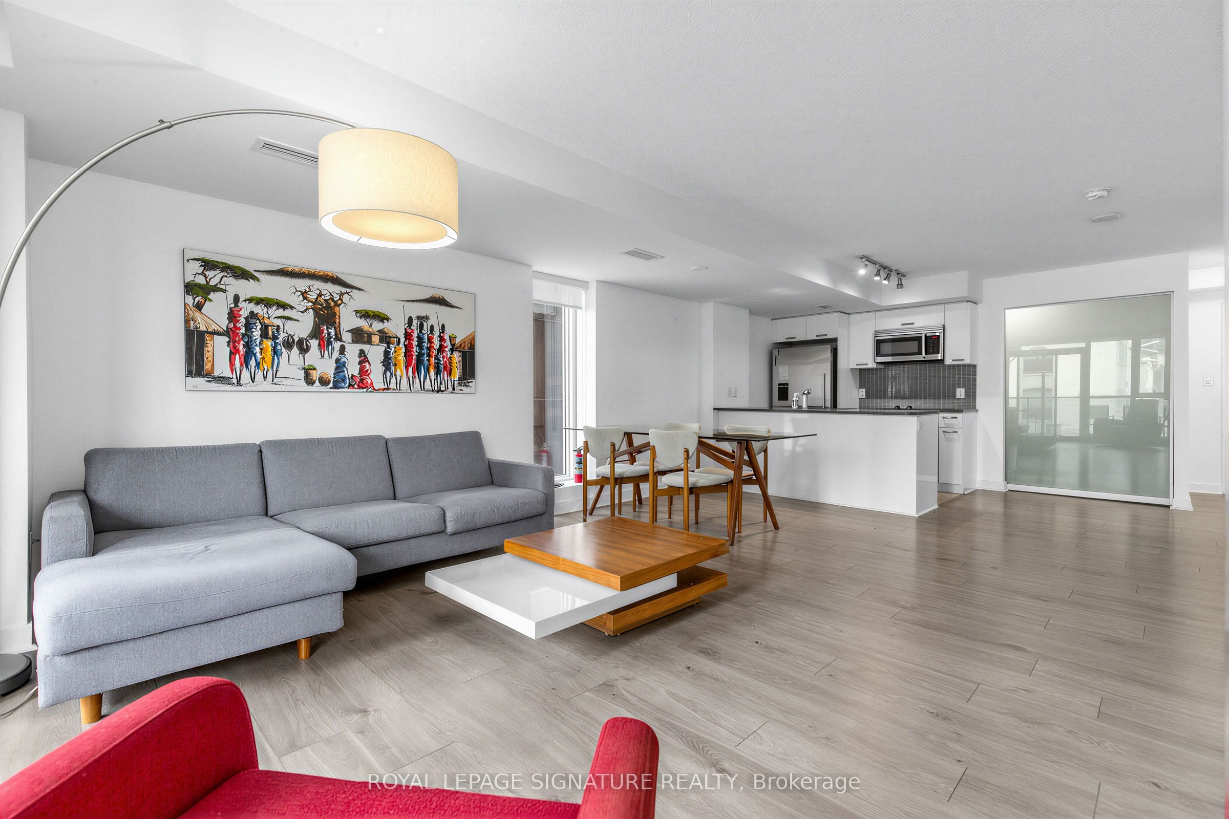 295 Adelaide Street W 414 Property Photo 11