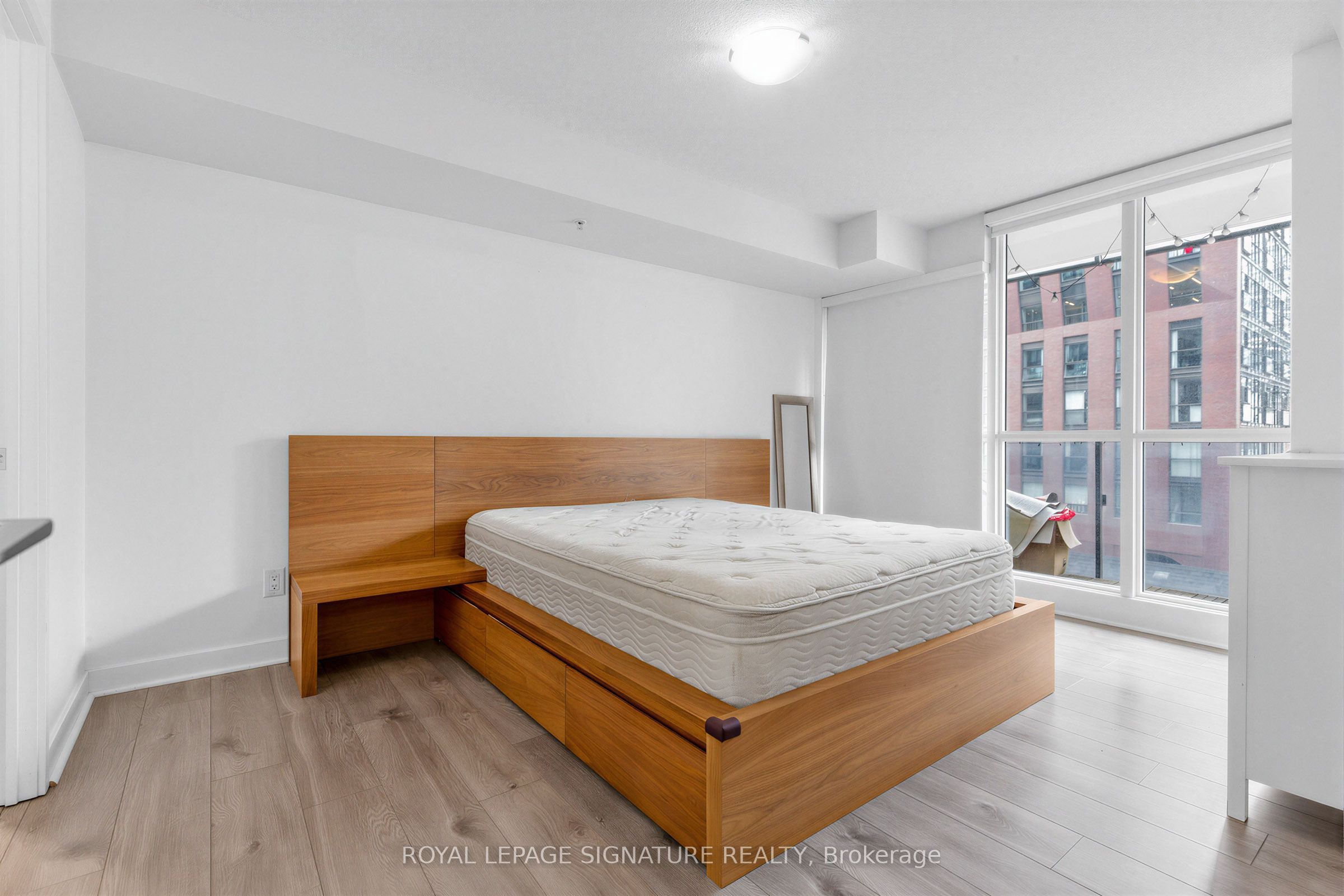 295 Adelaide Street W 414 Property Photo 14